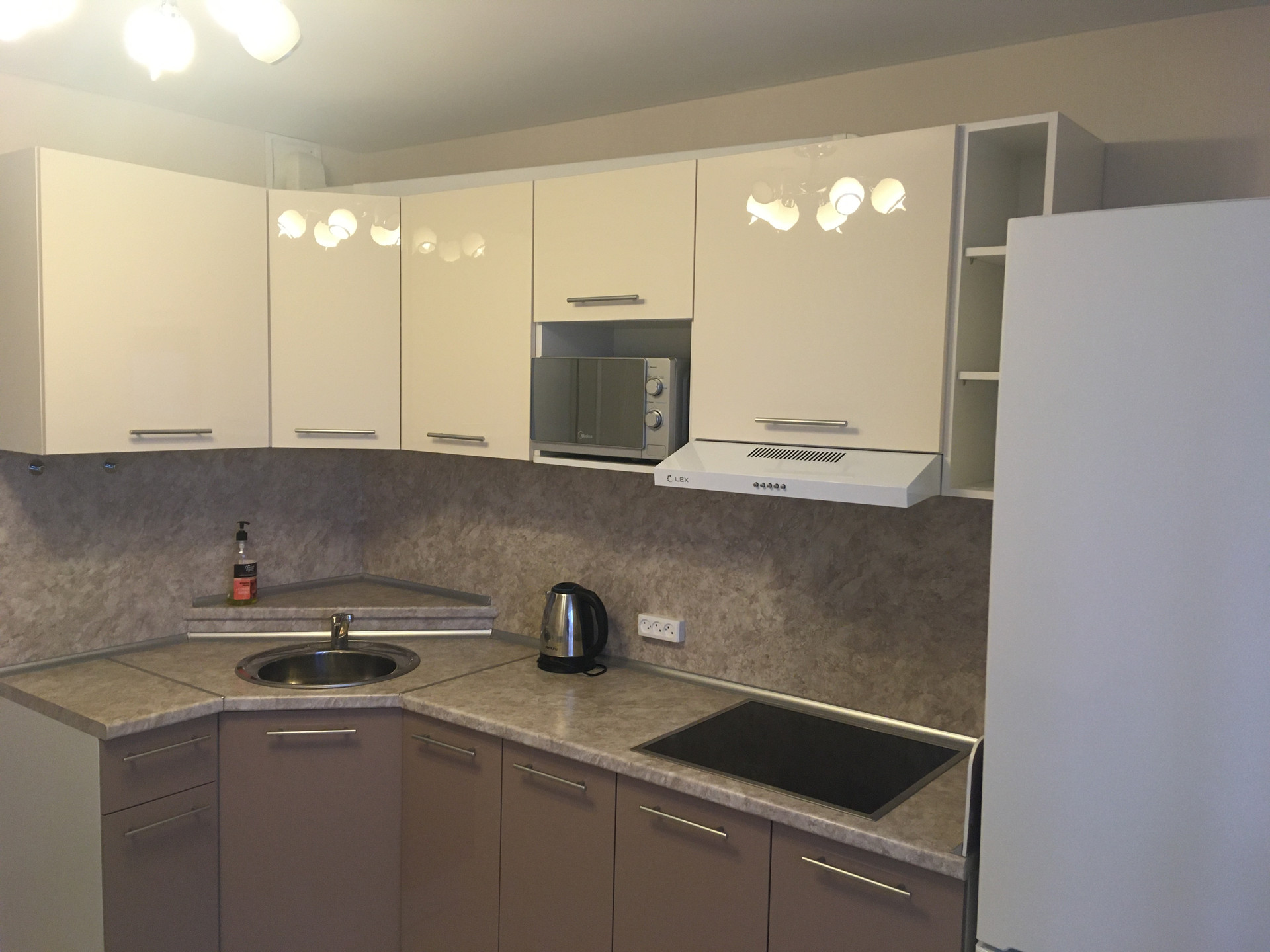 Снять 1-комнатную квартиру, 34.4 м² по адресу Ленинградская область ...