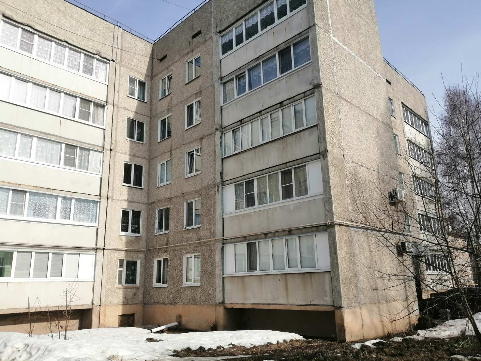 Купить 3-комнатную квартиру, 62.3 м² по адресу Республика Марий Эл, посёлок  городского типа Оршанка, улица Строителей, 8, 1 этаж за 850 000 руб. в  Домклик — поиск, проверка, безопасная сделка с жильем в офисе Сбербанка.