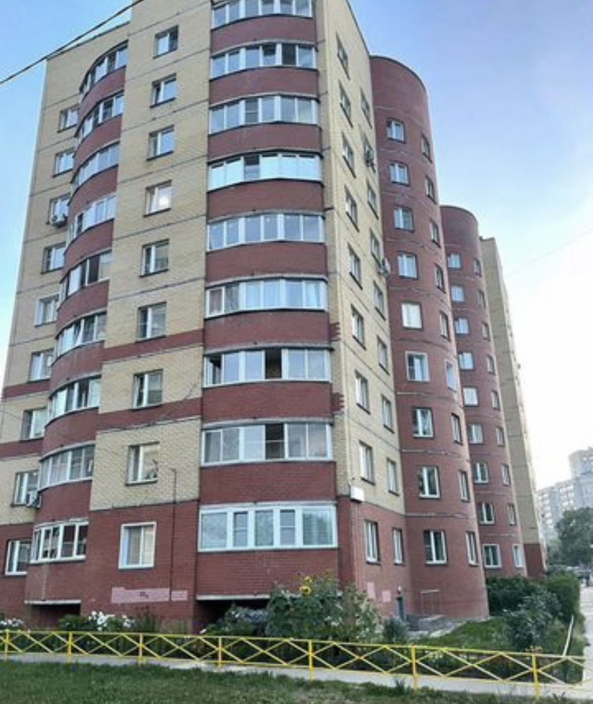 Купить 3-комнатную квартиру, 90 м² по адресу Киров, улица Сурикова, 52, 7  этаж за 8 500 000 руб. в Домклик — поиск, проверка, безопасная сделка с  жильем в офисе Сбербанка.