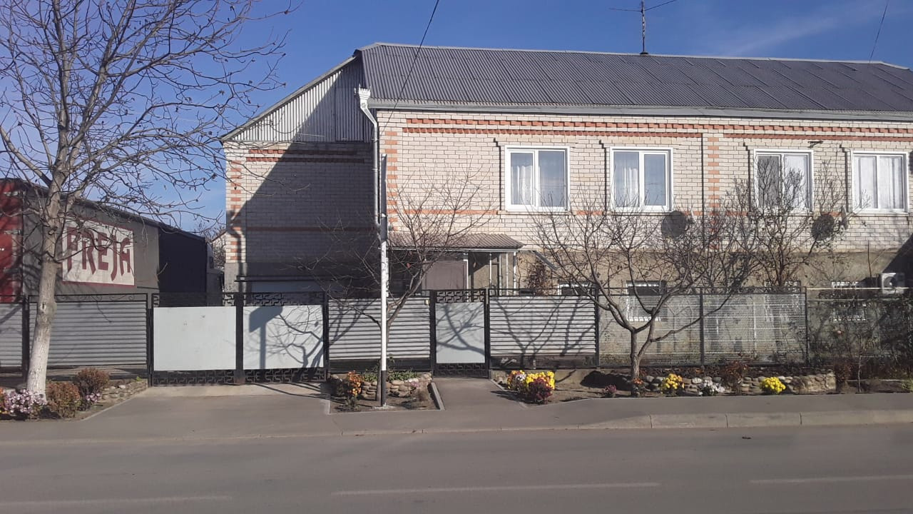 город лабинск краснодарский край. лабинск 3. памятник танку ис-3 площадь победы лабинск. г лабинск школа 3. церковь усть лабинск.