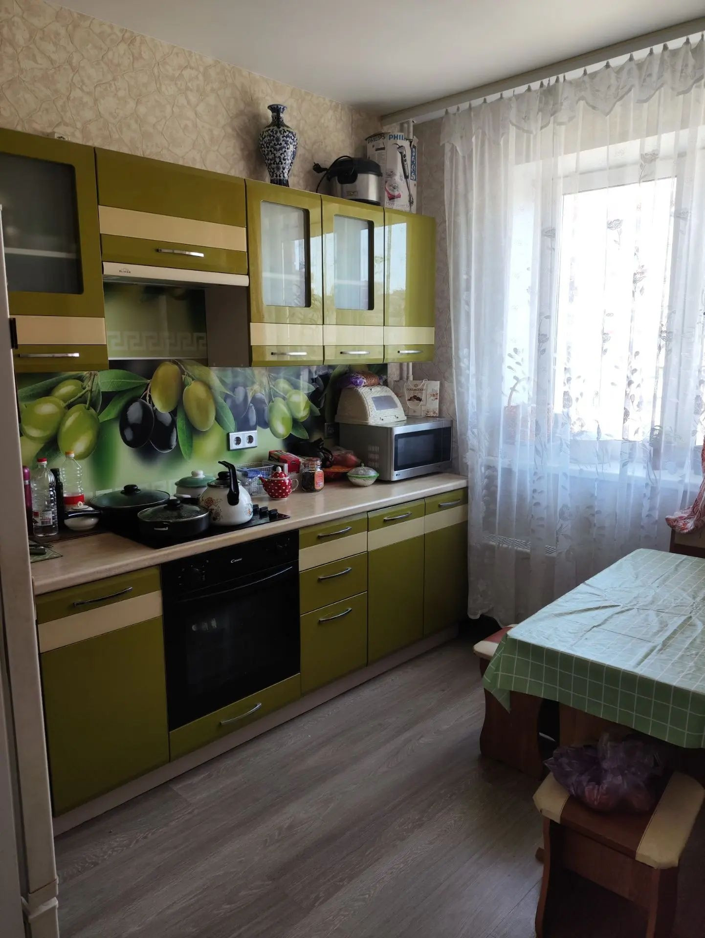 2-комн. квартира, Молодёжная улица, 1