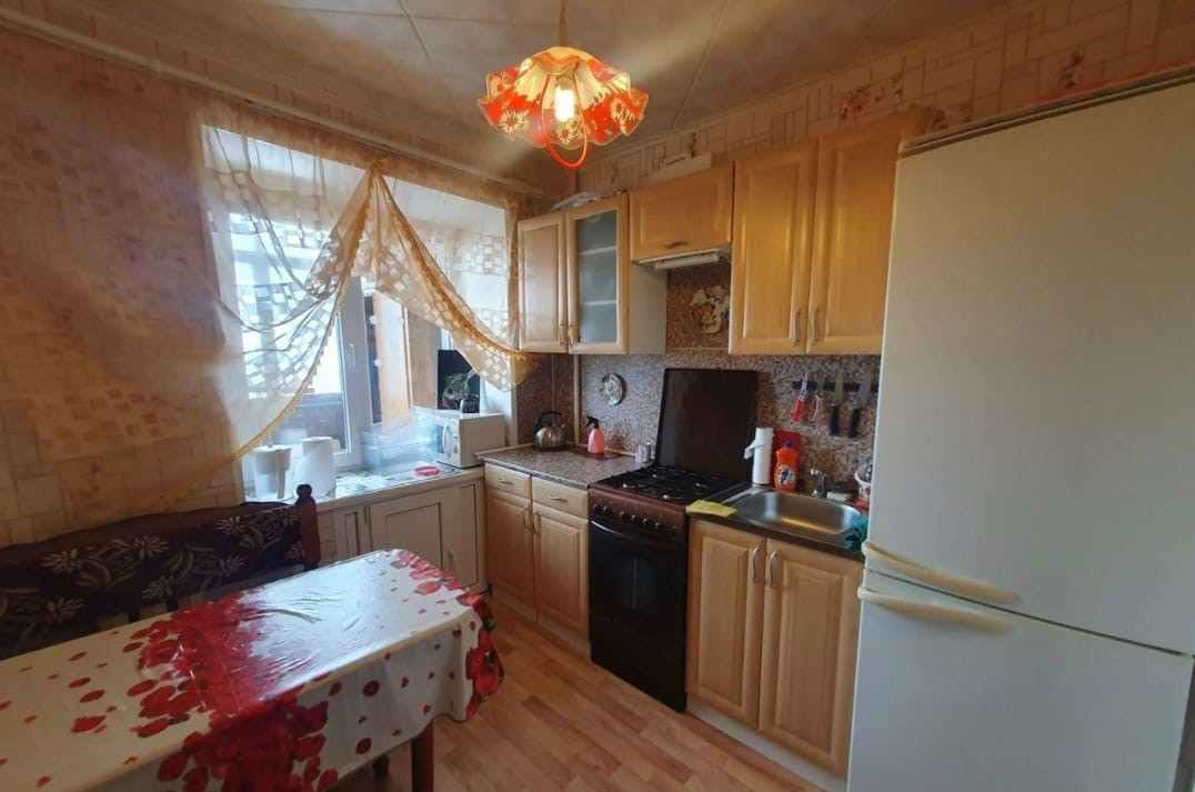 Комната в квартире. Черниковская 41 уфа. Квартира на черниковской. Квартира на черниковской. Квартира на черниковской.