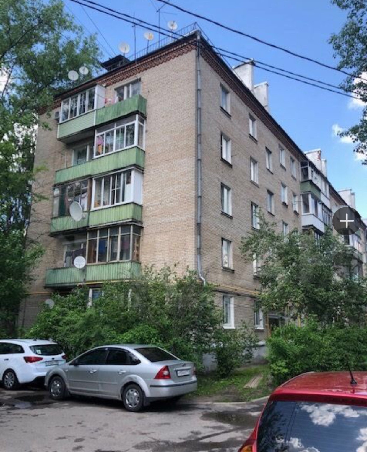 Купить 2-комнатную квартиру, 44.5 м² по адресу Московская область,  Красногорск, Заводская улица, 24, 1 этаж, метро станция Красногорская за 6  350 000 руб. в Домклик — поиск, проверка, безопасная сделка с жильем в  офисе Сбербанка.