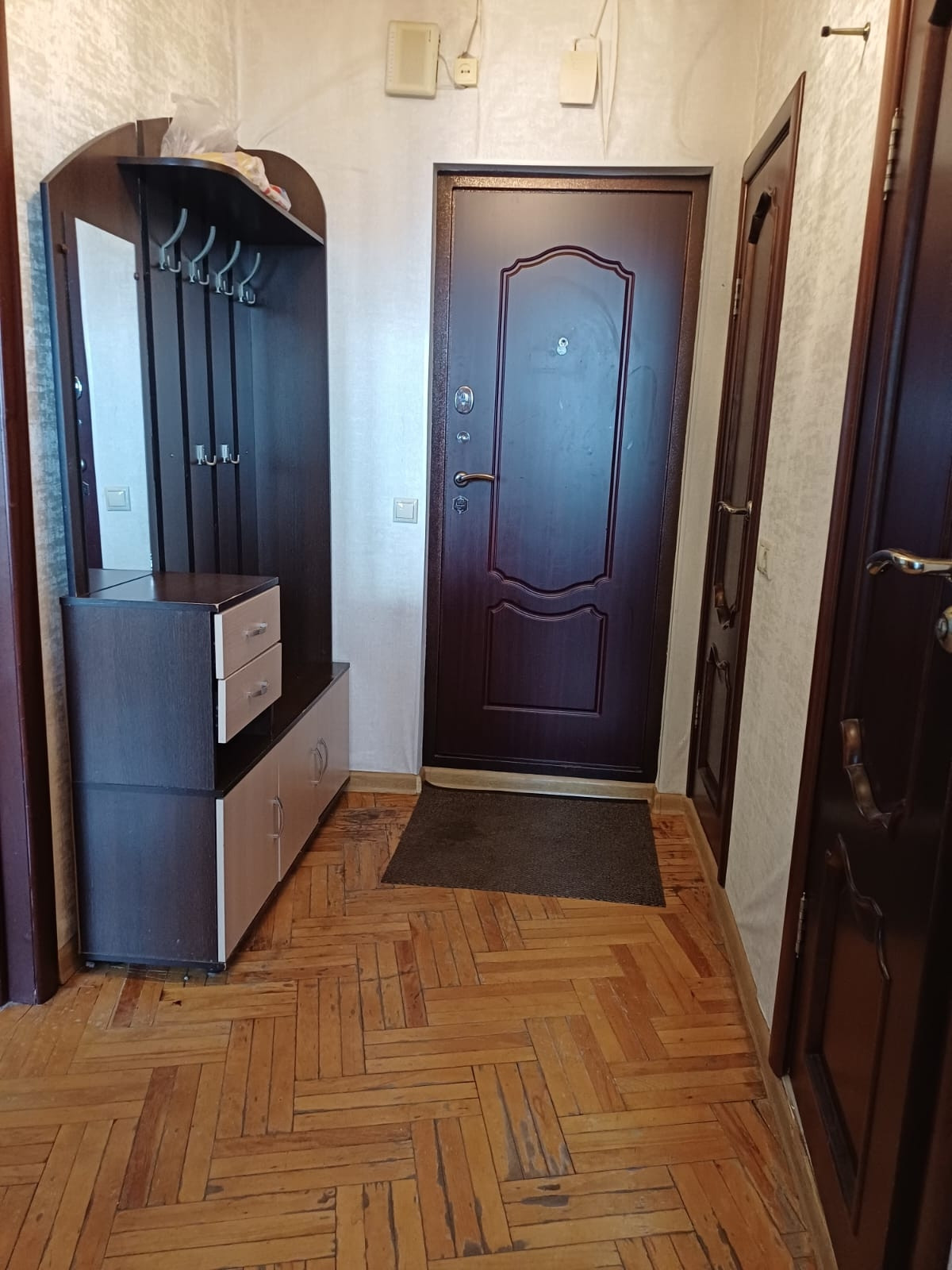 Москва, 24 к2 - Mehr