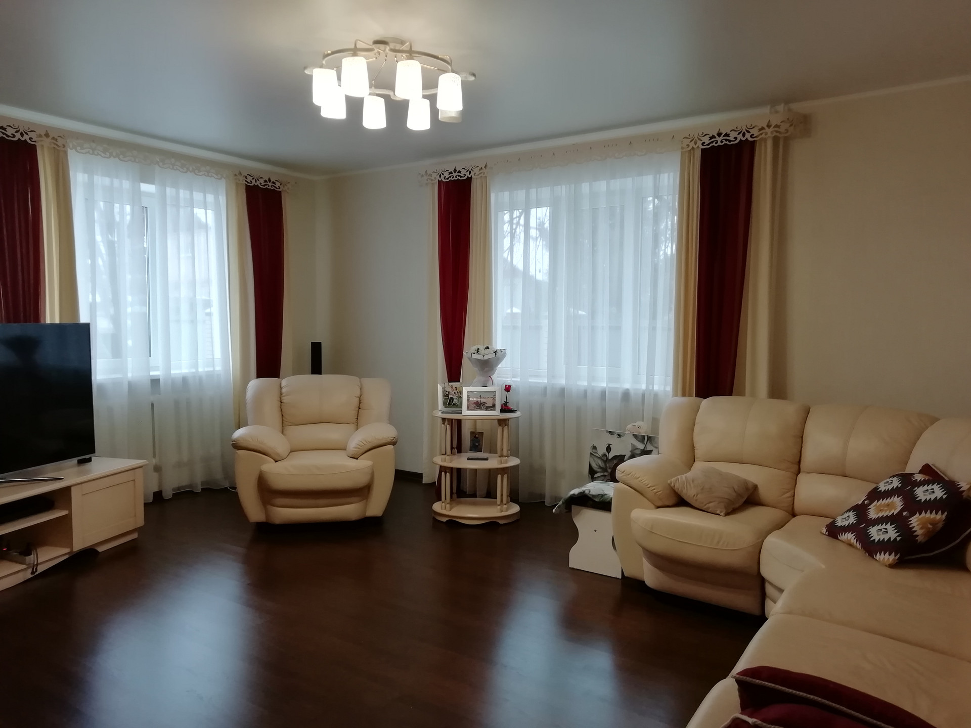 Купить дом, 321.4 м² по адресу Оренбург, посёлок Кушкуль, Радужная улица,  16 за 8 700 000 руб. в Домклик — поиск, проверка, безопасная сделка с  жильем в офисе Сбербанка.