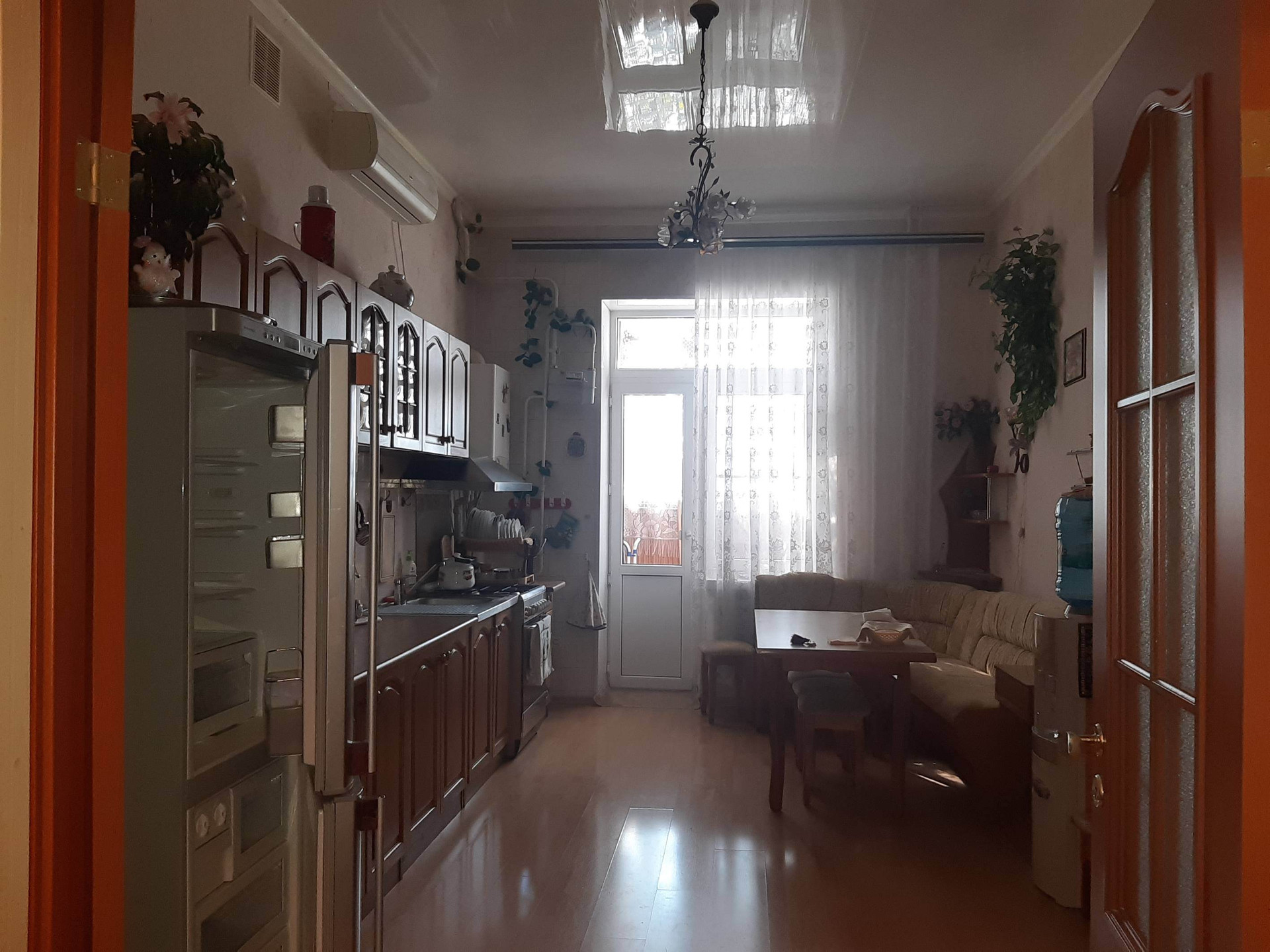 Купить 3-комнатную квартиру, 91.5 м² по адресу Краснодарский край, Приморско -Ахтарск, улица Комиссара Шевченко, 101/4, 1 этаж за 4 500 000 руб. в  Домклик — поиск, проверка, безопасная сделка с жильем в офисе Сбербанка.