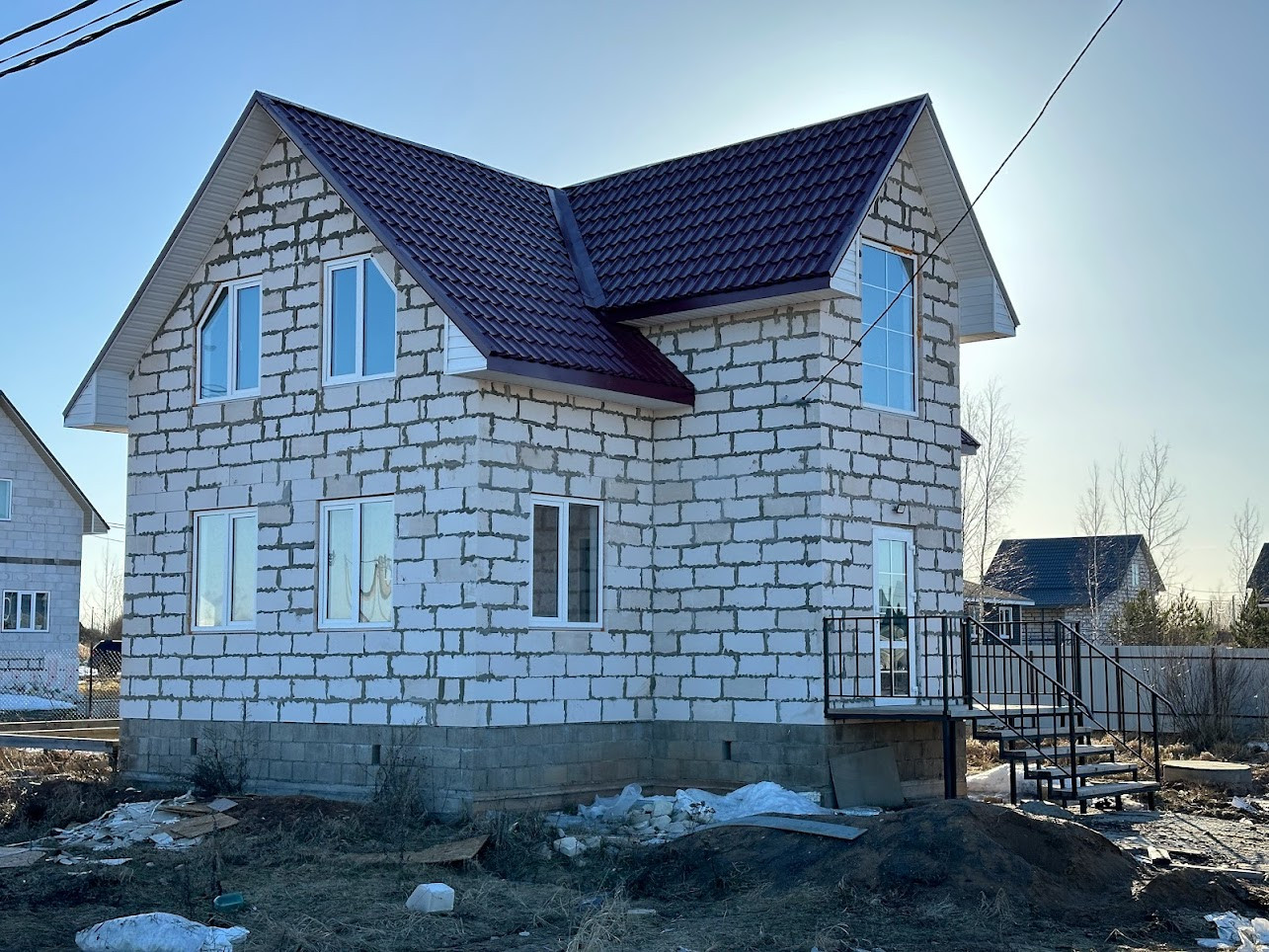 Купить дом, 140.8 м² по адресу Великий Новгород, микрорайон Кречевицы,  улица Генерала Ковалевского, 23 за 4 700 000 руб. в Домклик — поиск,  проверка, безопасная сделка с жильем в офисе Сбербанка.