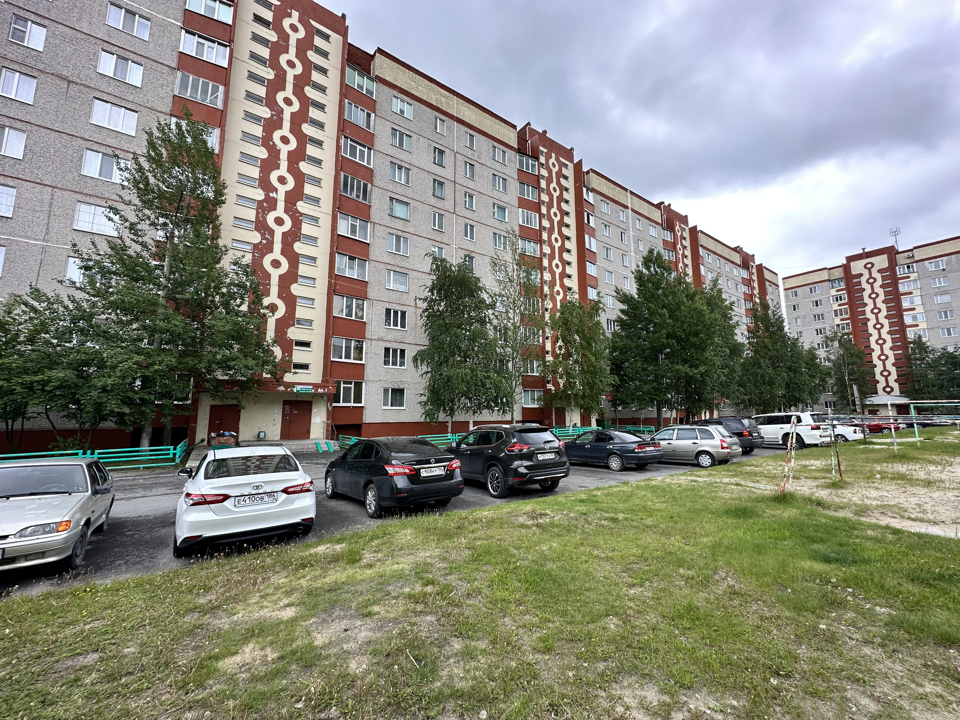 Купить 2-комнатную квартиру, 51.2 м² по адресу Ханты-Мансийский автономный  округ, Лангепас, улица Дружбы Народов, 19, 9 этаж за 4 300 000 руб. в  Домклик — поиск, проверка, безопасная сделка с жильем в офисе Сбербанка.