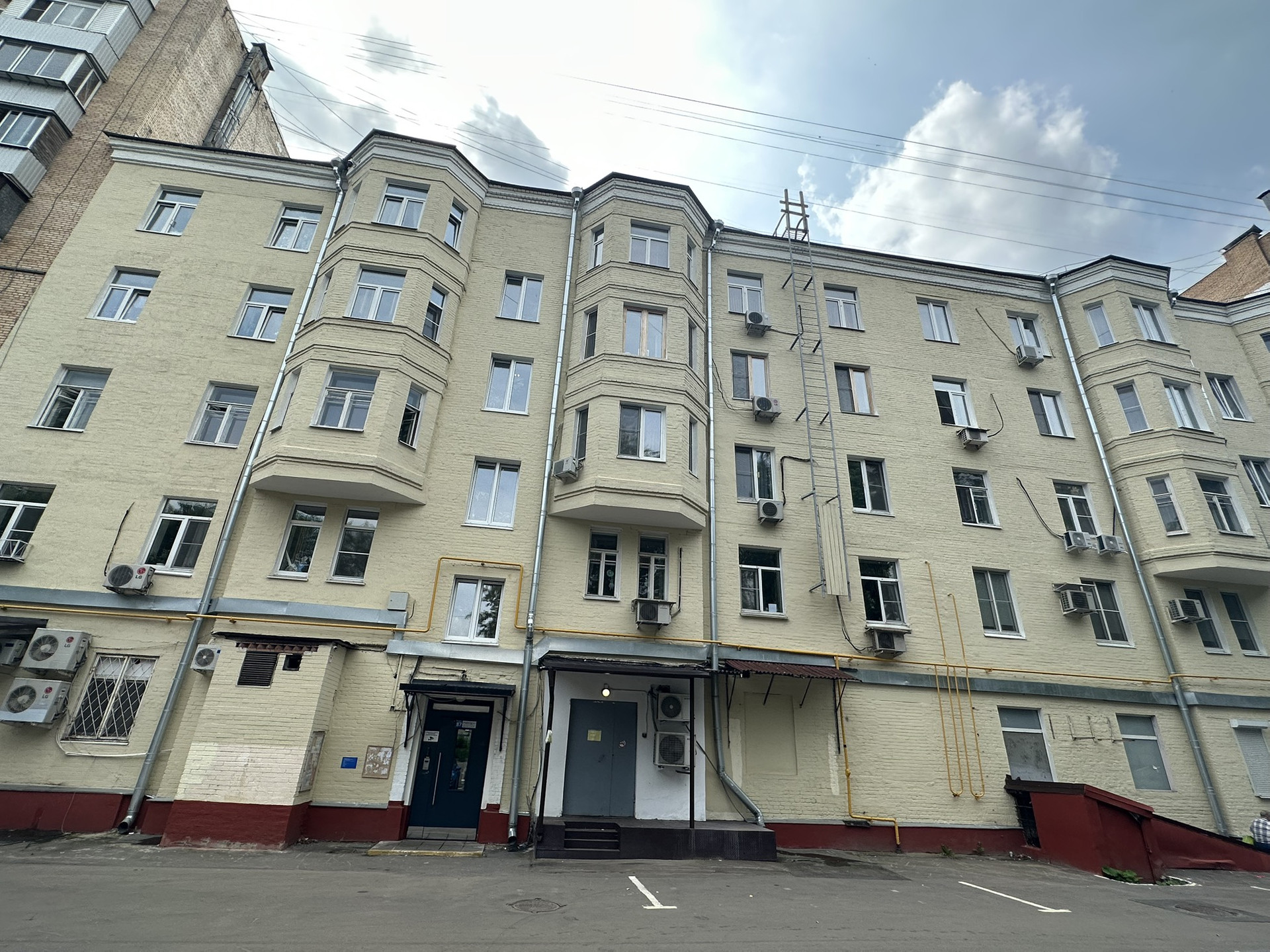 Улица первомайская квартиры москве. Первомайская 32 москва. Москва г, измайловский б-р, дом № 38. Первомайская ул 42к2. Измайловский б-р.