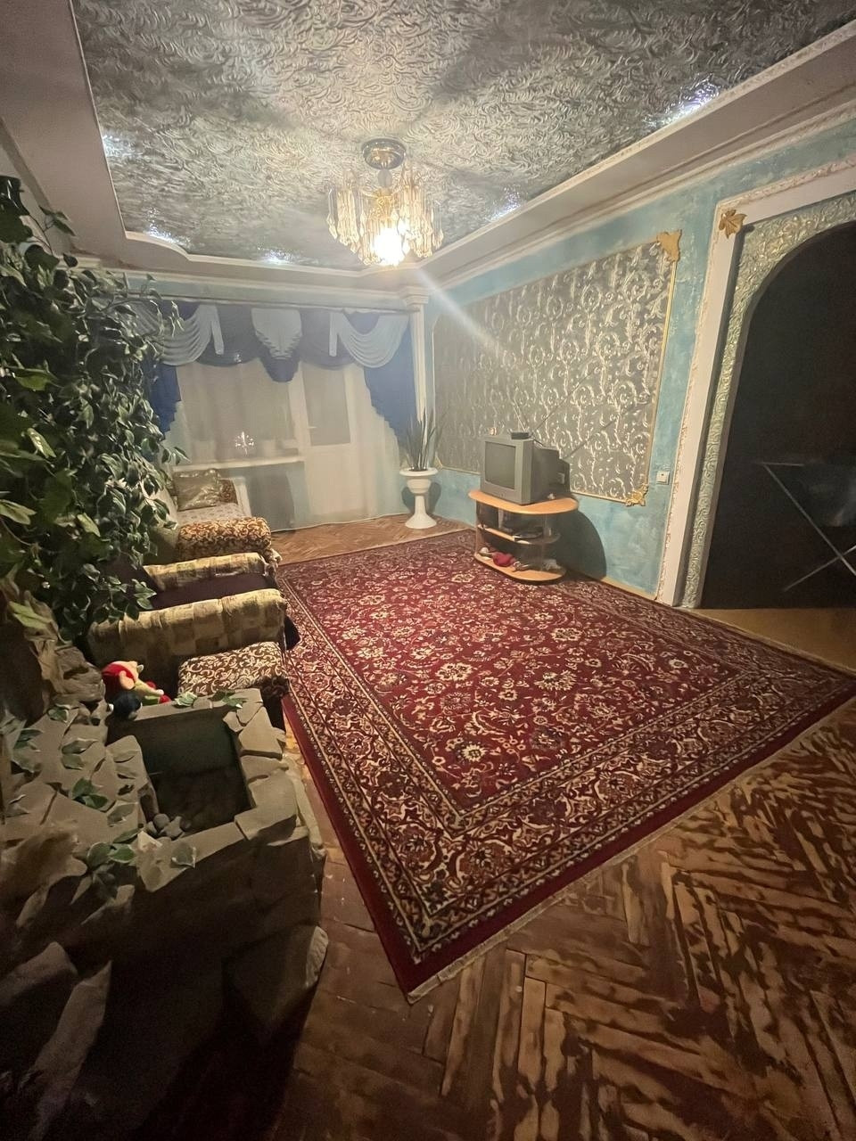 3 3 3 3 3 3 3 3 3 3. 300 000 тысяч рублей. 300 тысяч. Цифра 300. Вклад под 12 процентов годовых.