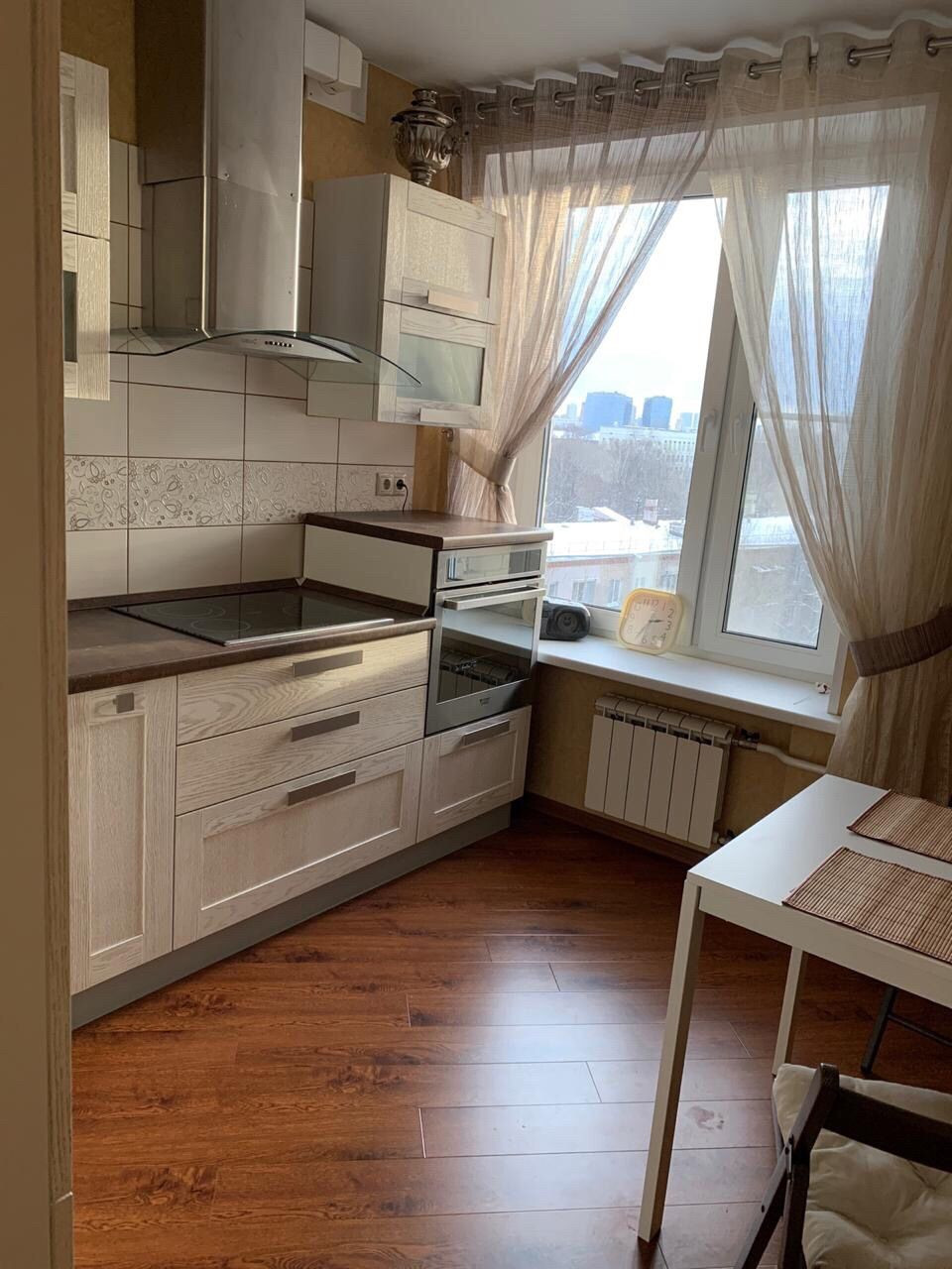 2 комнатная академический. Квартиры в Москве м. Нагорное. Купить.