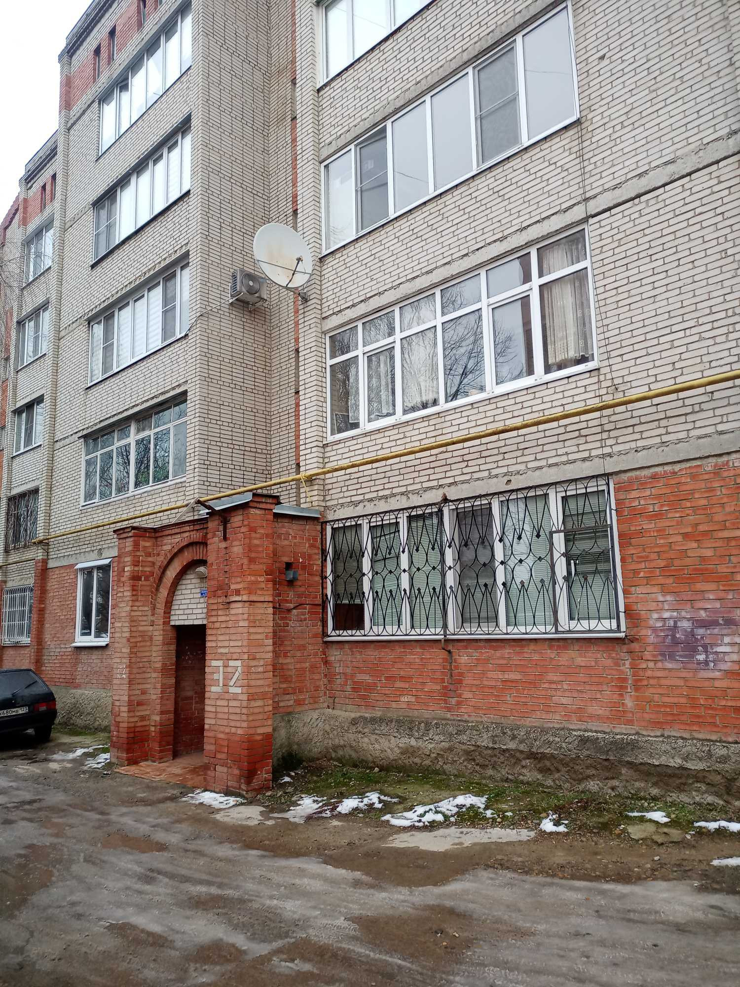 Купить 3-комнатную квартиру, 84 м² по адресу Краснодарский край, Армавир,  улица Карла Маркса, 30, 1 этаж за 7 000 000 руб. в Домклик — поиск,  проверка, безопасная сделка с жильем в офисе Сбербанка.