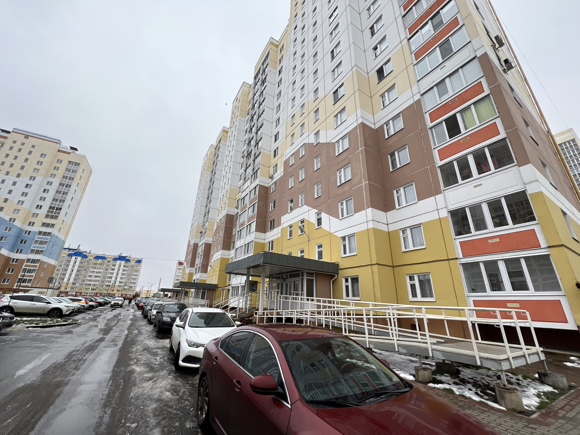 Купить 2-комнатную квартиру, 61 м² по адресу Орловский муниципальный округ,  деревня Образцово, улица Емлютина, 9, 15 этаж за 5 200 000 руб. в Домклик —  поиск, проверка, безопасная сделка с жильем в офисе Сбербанка.