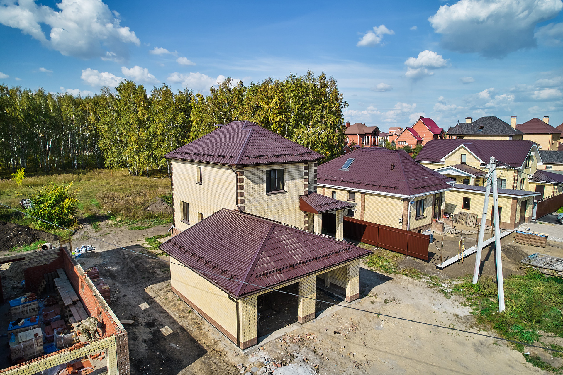 Купить дом, 141 м² по адресу Омск, Дружная улица, 13 за 13 200 000 руб. в  Домклик — поиск, проверка, безопасная сделка с жильем в офисе Сбербанка.