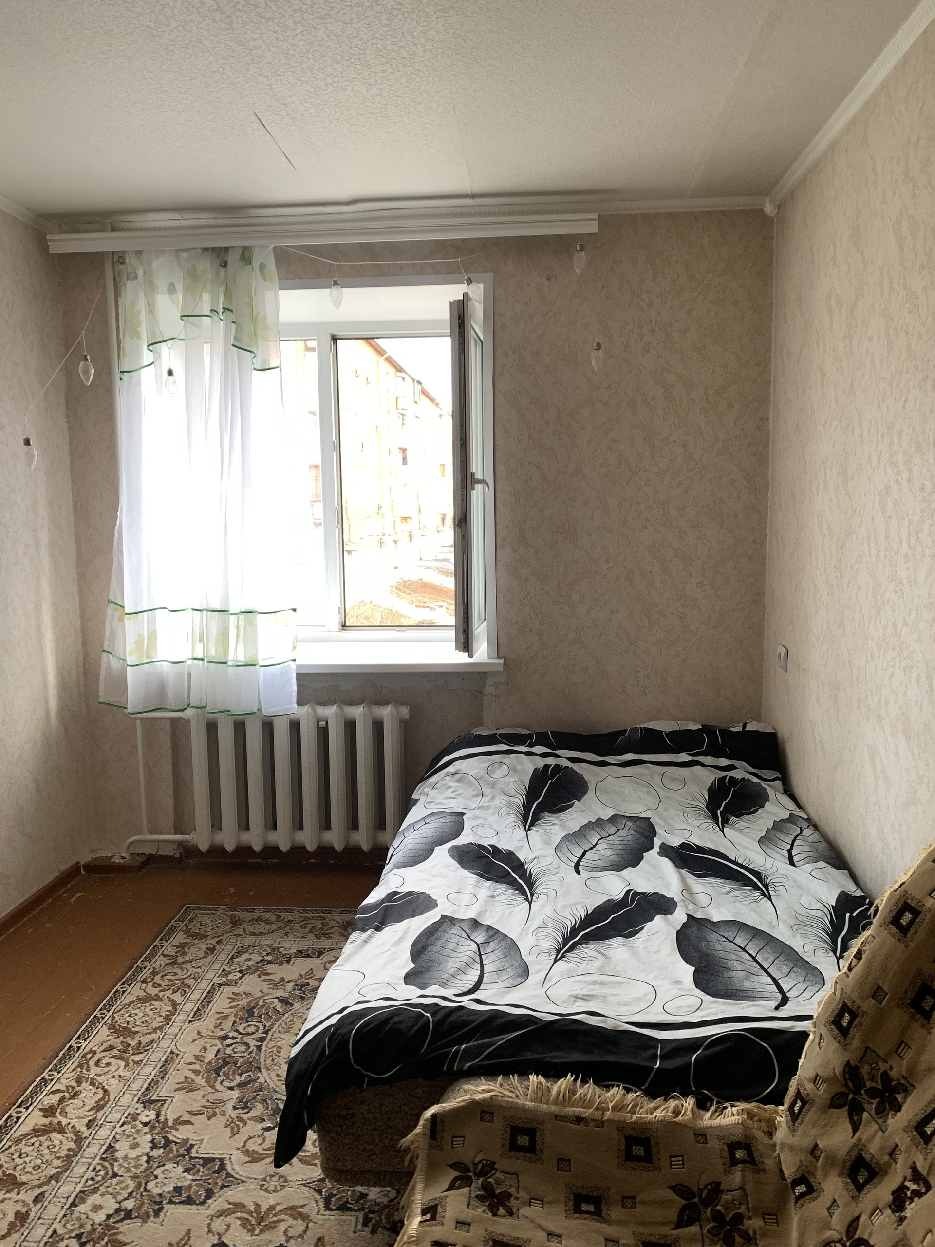 Купить 4 комнаты в 4-комн. квартире, 11.5 м² по адресу Удмуртская  Республика, Ижевск, улица 9 Января, 185А, 3 этаж за 650 000 руб. в Домклик  — поиск, проверка, безопасная сделка с жильем в офисе Сбербанка.