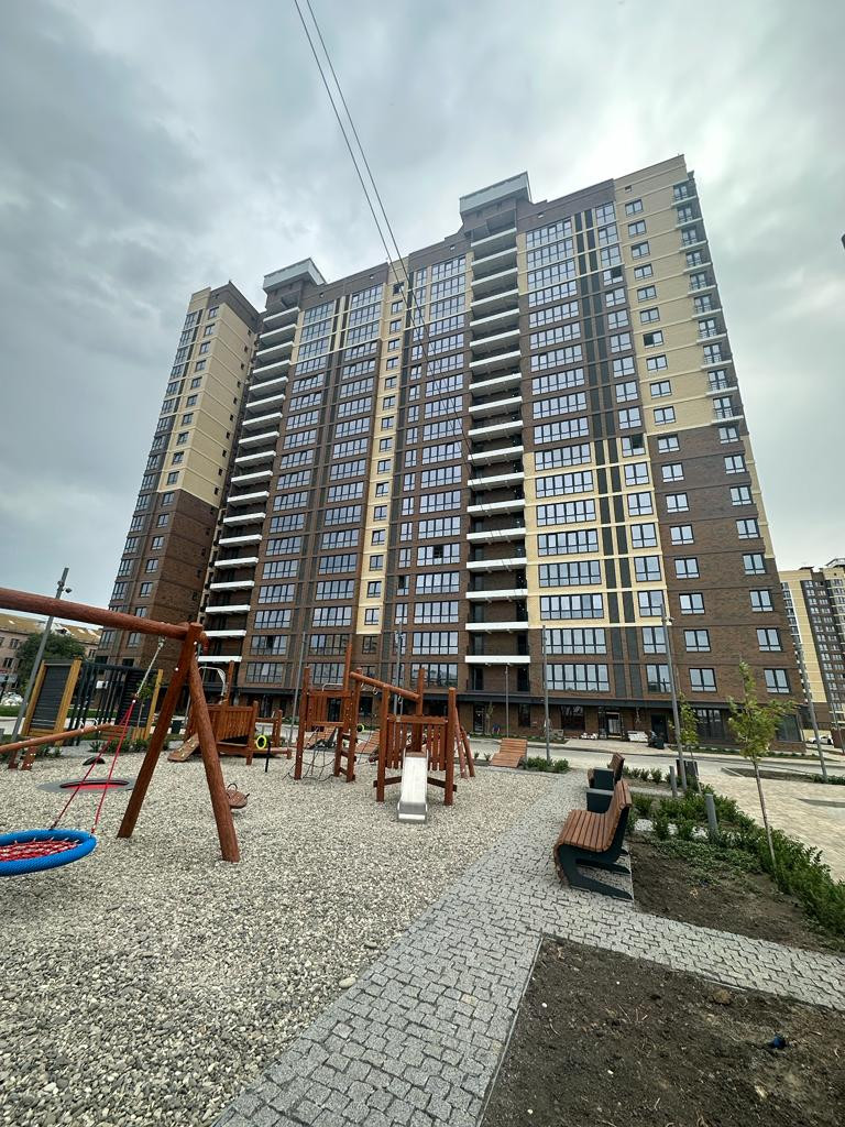 Купить 1-комнатную квартиру, 45 м² по адресу Астрахань, улица Ахшарумова,  29, 17 этаж за 6 500 000 руб. в Домклик — поиск, проверка, безопасная  сделка с жильем в офисе Сбербанка.