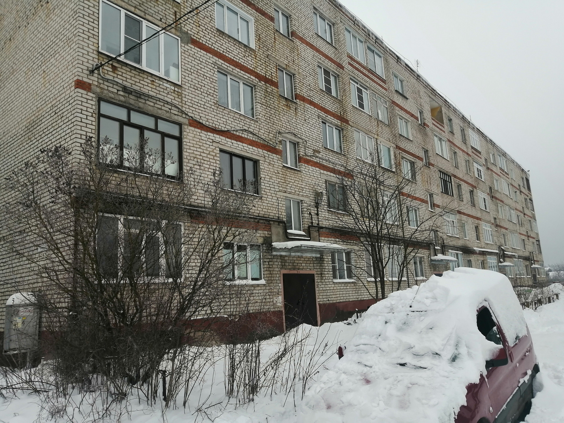 Купить 3-комнатную квартиру, 61 м² по адресу Владимирская область,  Александровский район, Карабаново, Почтовая улица, 21, 2 этаж за 2 750 000  руб. в Домклик — поиск, проверка, безопасная сделка с жильем в офисе  Сбербанка.