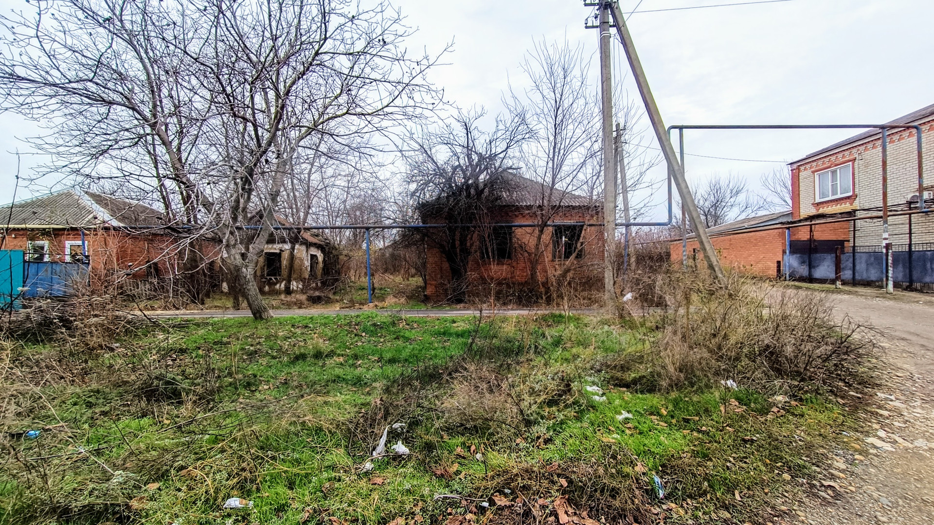 Купить участок, 5 сот., ИЖС по адресу Краснодарский край, Выселковский  район, Бейсугское сельское поселение, посёлок Бейсуг, улица Пушкина за 600  000 руб. в Домклик — поиск, проверка, безопасная сделка с жильем в офисе  Сбербанка.