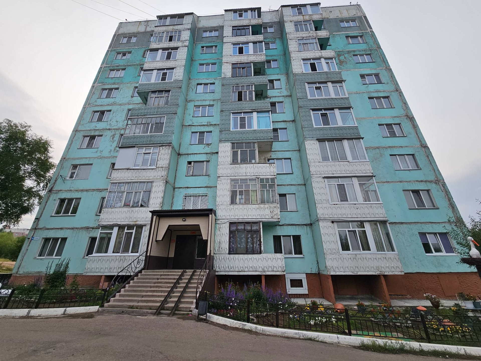 Купить 3-комнатную квартиру, 72.4 м² по адресу Республика Саха (Якутия),  Нерюнгри, проспект Геологов, 67, 3 этаж за 6 700 000 руб. в Домклик —  поиск, проверка, безопасная сделка с жильем в офисе Сбербанка.