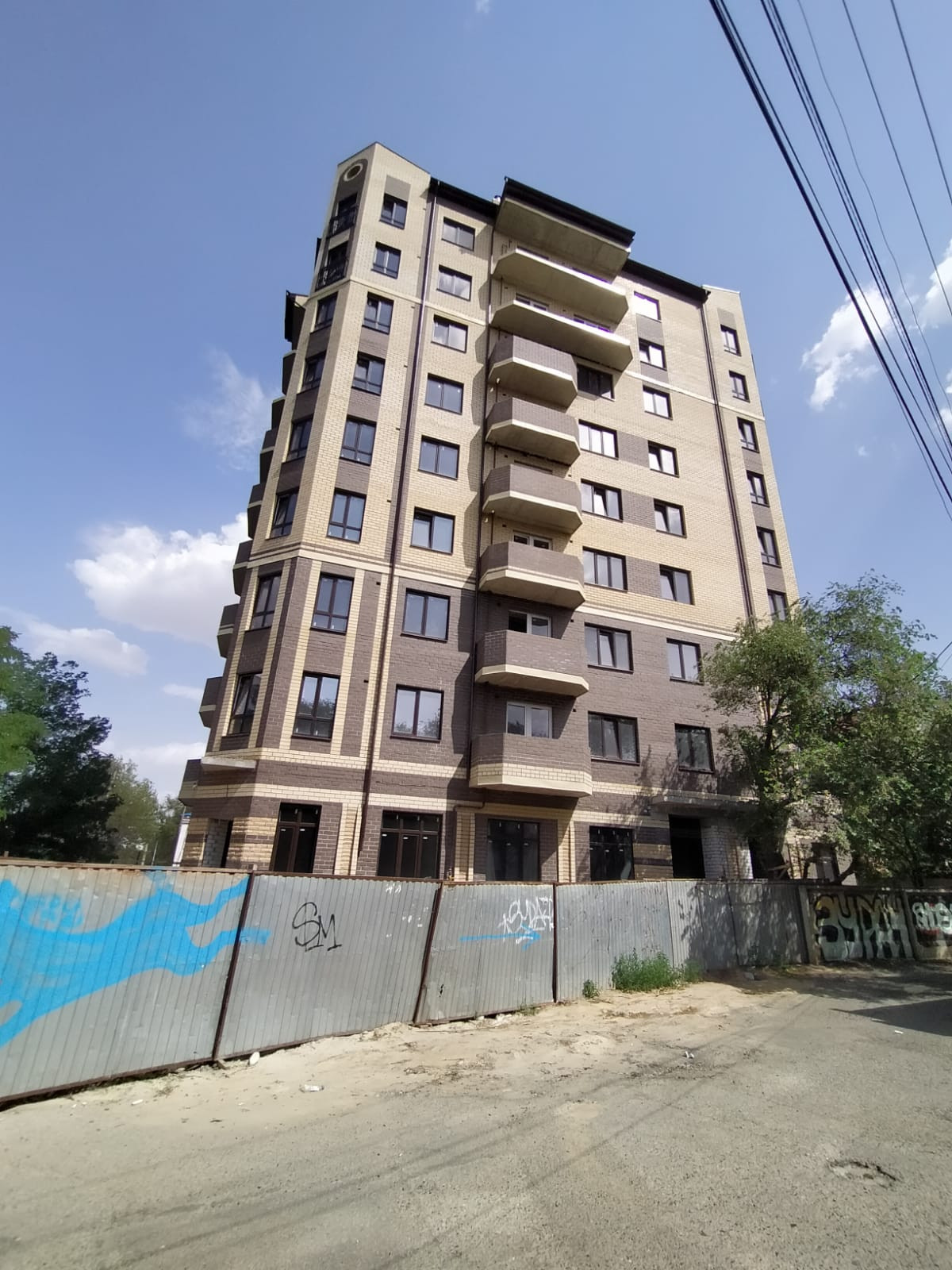 Купить 1-комнатную квартиру, 42 м² по адресу Республика Калмыкия, Элиста,  улица В.И. Ленина, 230, 7 этаж за 4 100 000 руб. в Домклик — поиск,  проверка, безопасная сделка с жильем в офисе Сбербанка.