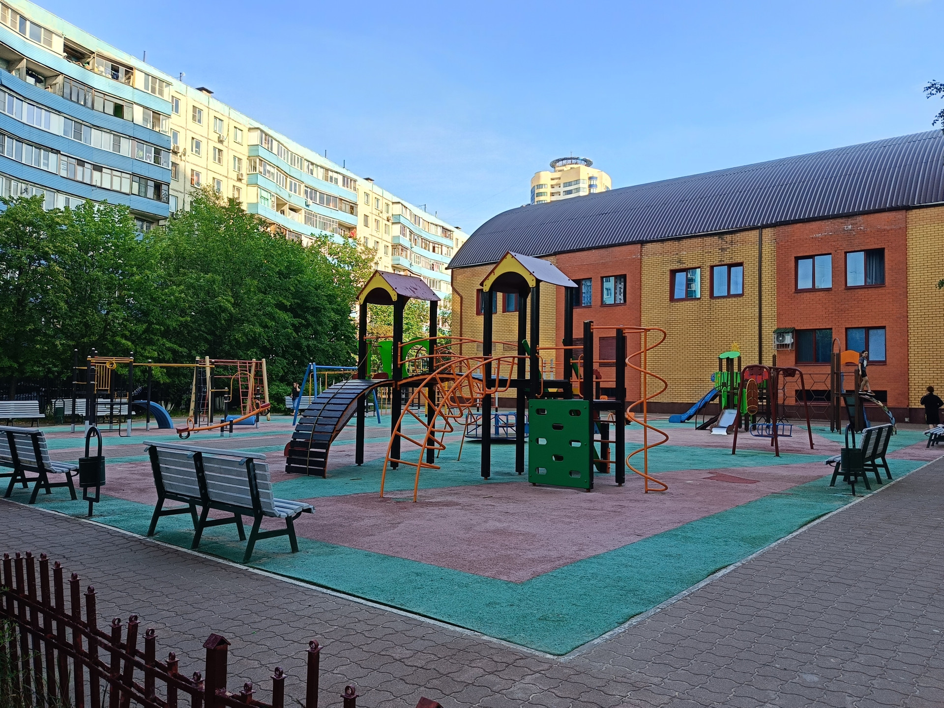 Реутов, 3-й микрорайон м-н, улица Лесная, 11 - Aanzicht 6