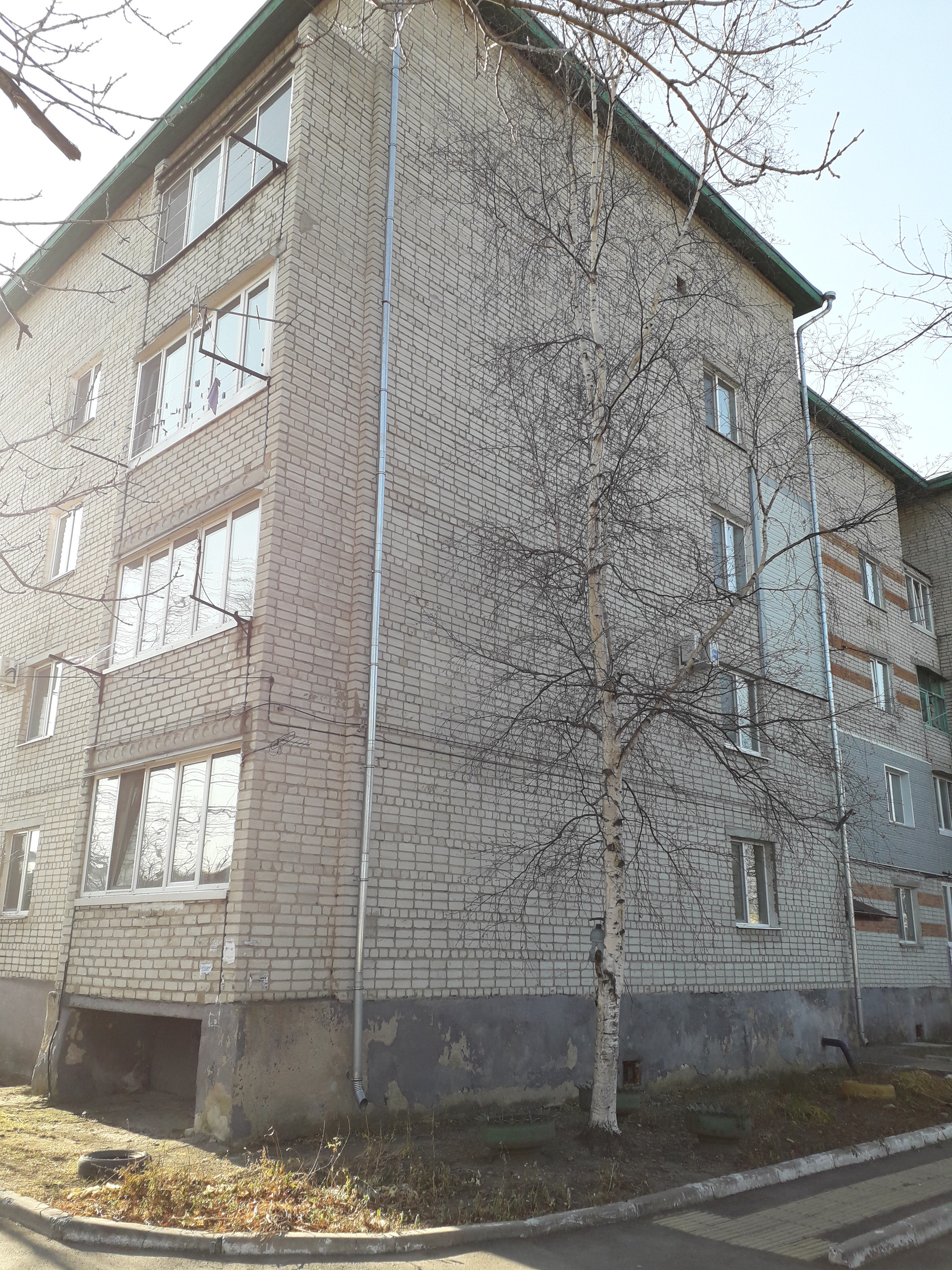 Купить 3-комнатную квартиру, 70.8 м² по адресу Приморский край, Уссурийск,  улица Попова, 1, 2 этаж за 4 900 000 руб. в Домклик — поиск, проверка,  безопасная сделка с жильем в офисе Сбербанка.