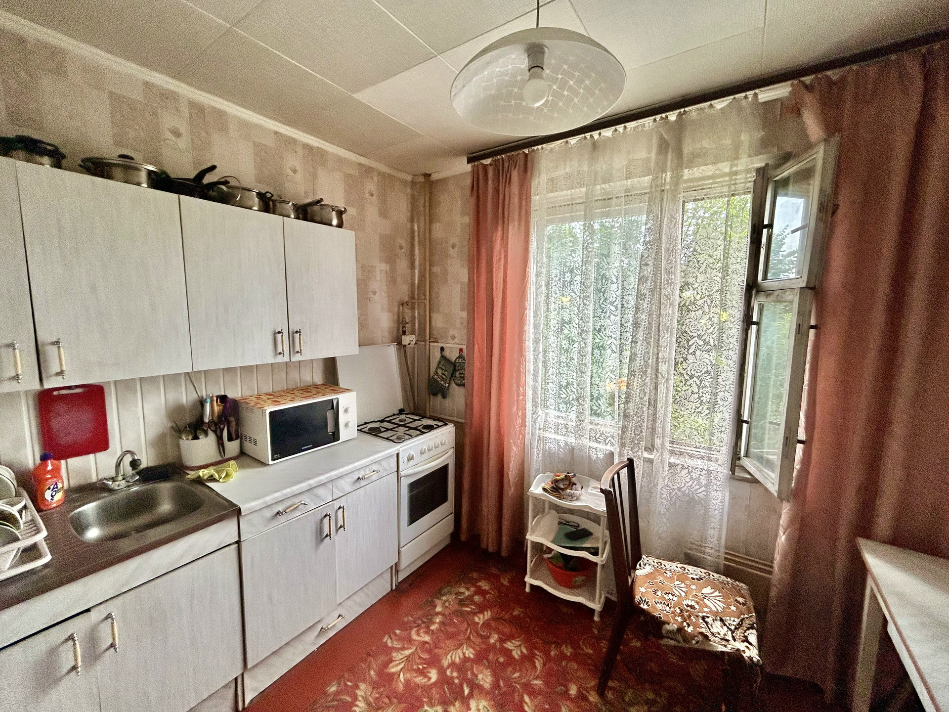 Купить 1 Комнатную Киров Солнечная 31