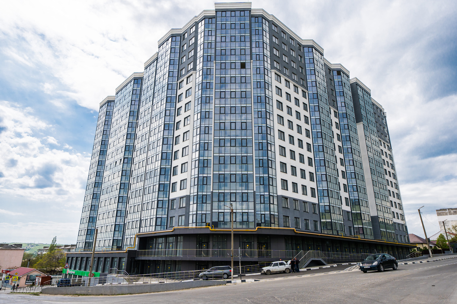 Гайдук поселок. Село гайдук краснодарский край. Новороссийск вишнёвая 30. Гайдука 1 в луговое южно-сахалинск. Гайдука 50 южно-сахалинск.