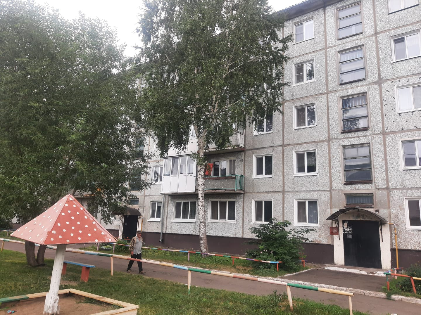 Купить 2-комнатную квартиру, 43.3 м² по адресу Омская область, рабочий  посёлок Кормиловка, Советская улица, 136, 5 этаж за 1 350 000 руб. в  Домклик — поиск, проверка, безопасная сделка с жильем в офисе Сбербанка.