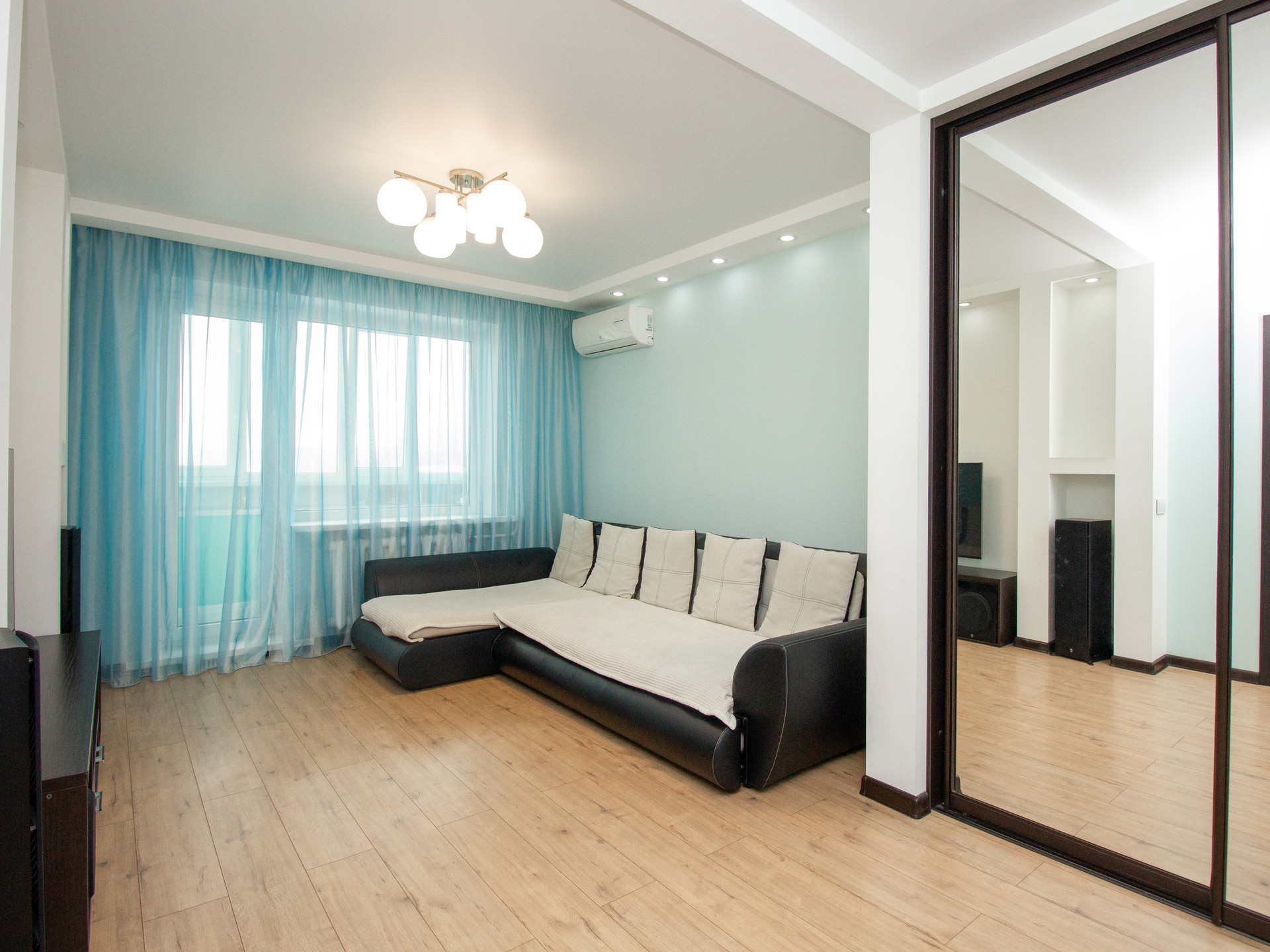 Купить квартиру в ульяновске объявления. Ливанова 32 2 комнатную квартиру.
