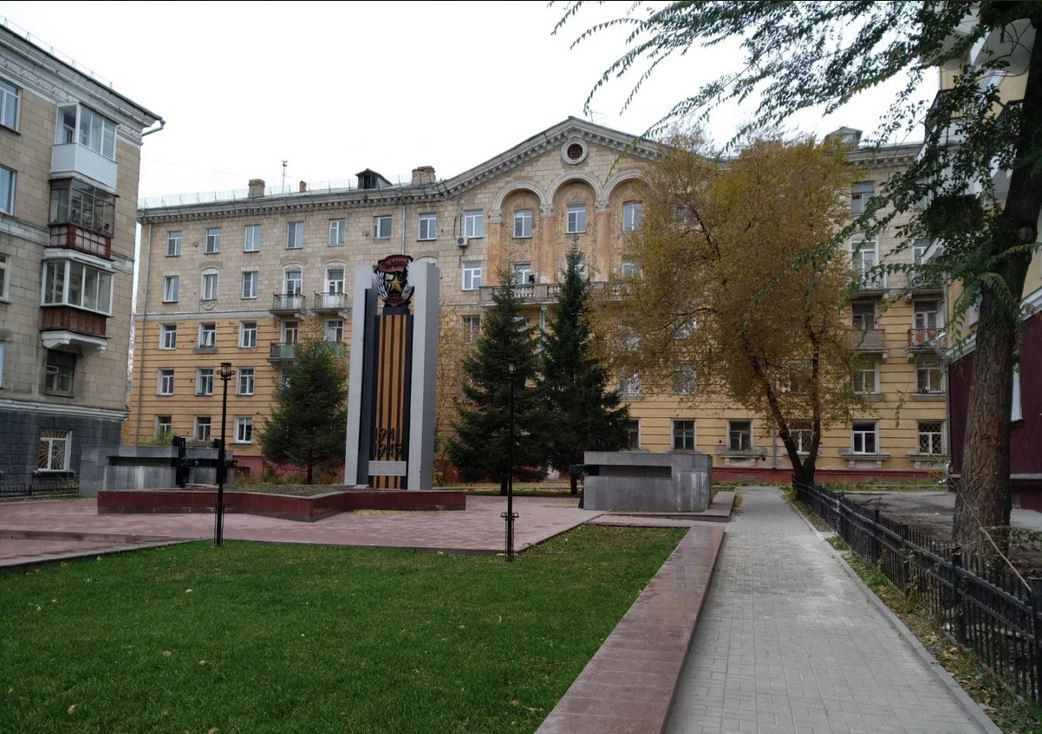 Площадь сибиряков гвардейцев новосибирск