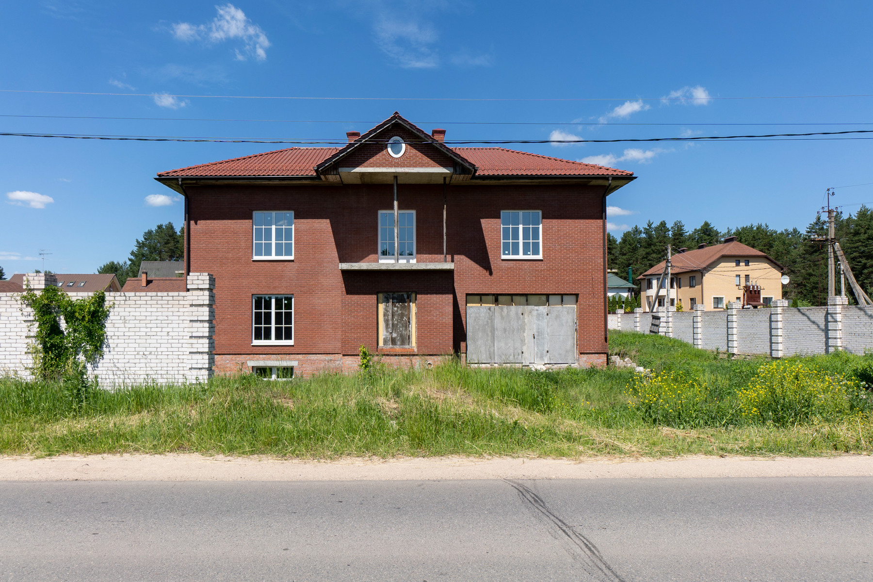 Купить дом, 450 м² по адресу Тверская область, Калининский район,  Никулинское сельское поселение, деревня Прудище, коттеджный посёлок Прудище  за 35 000 000 руб. в Домклик — поиск, проверка, безопасная сделка с жильем  в офисе ...