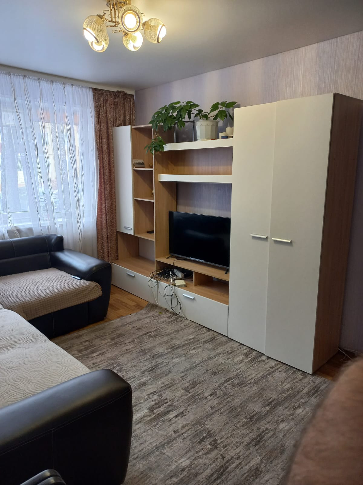 Купить 2-комнатную квартиру, 44 м² по адресу Курская область, Железногорск,  улица Комарова, 28к2, 1 этаж за 1 850 000 руб. в Домклик — поиск, проверка,  безопасная сделка с жильем в офисе Сбербанка.