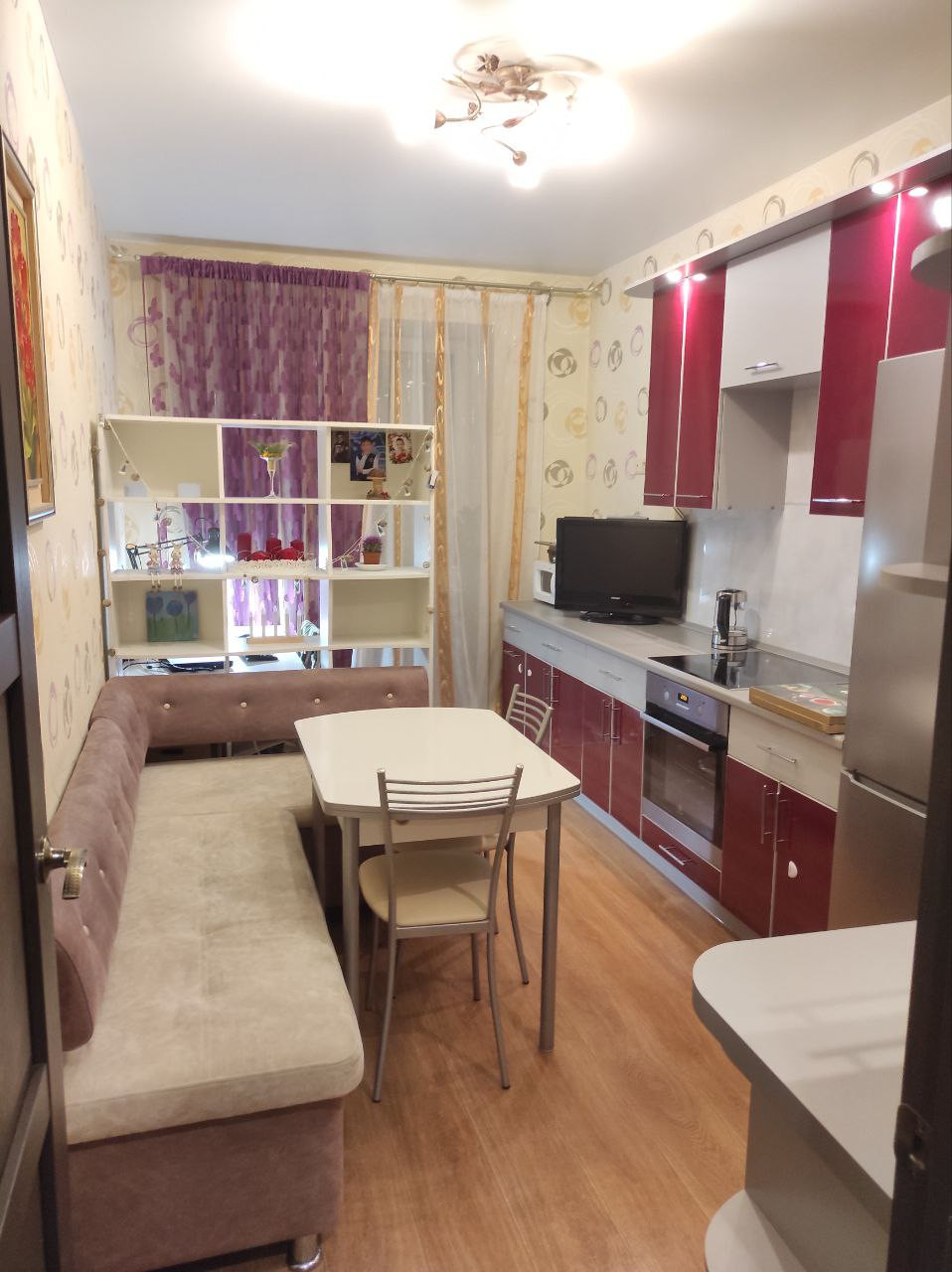 Европейский проспект 8 кудрово планировки. Кудрово 3 х комнатная квартира. Квартира в кудрово на ленинградской. Европейский 13 к 1. Планировка 2 комнатной квартиры кудрово 10/2.