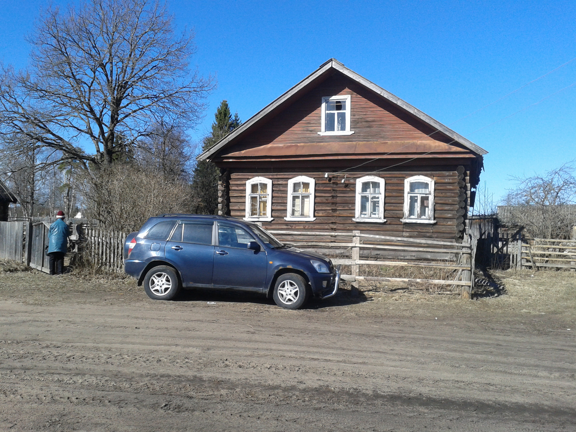 Купить дом, 64 м² по адресу Новгородская область, Маловишерский район,  деревня Дворищи за 390 000 руб. в Домклик — поиск, проверка, безопасная  сделка с жильем в офисе Сбербанка.