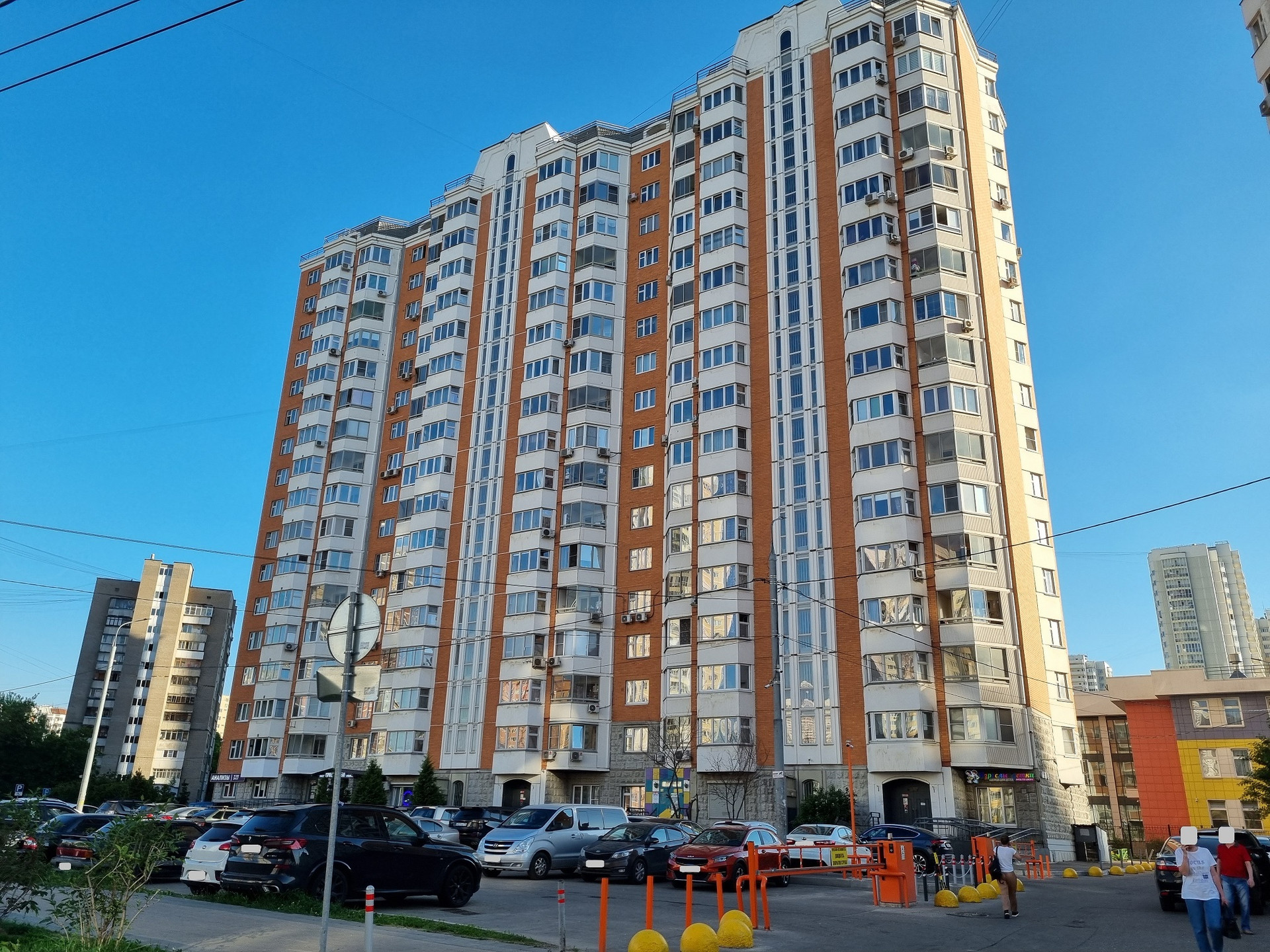 Купить 1-комнатную квартиру, 37.8 м² по адресу Московская область, Люберцы,  микрорайон Красная Горка, проспект Победы, 18, 2 этаж, метро Некрасовка за  7 300 000 руб. в Домклик — поиск, проверка, безопасная сделка с жильем в  офисе Сбербанка.