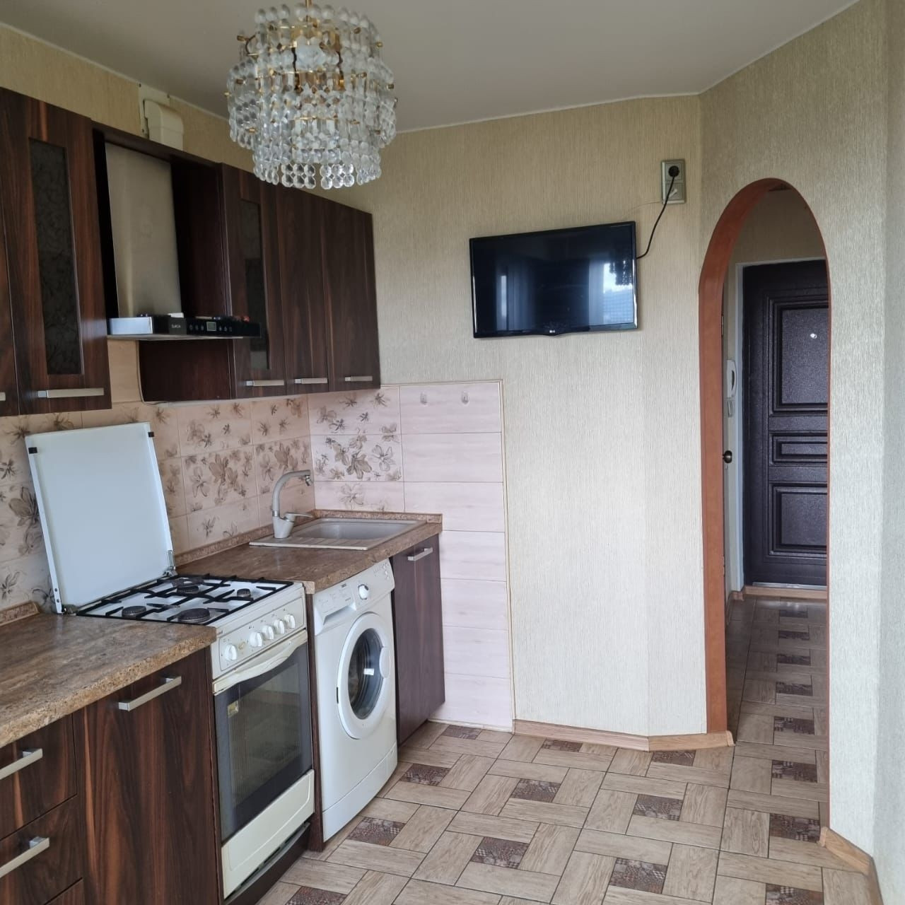 Купить 1-комнатную квартиру, 40 м² по адресу Санкт-Петербург, Звездное ...