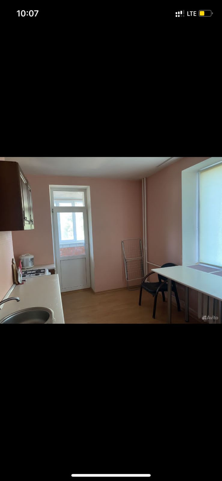 Купить 1-комнатную квартиру, 47 м² по адресу Волгоград, Семь Ветров м-н ...