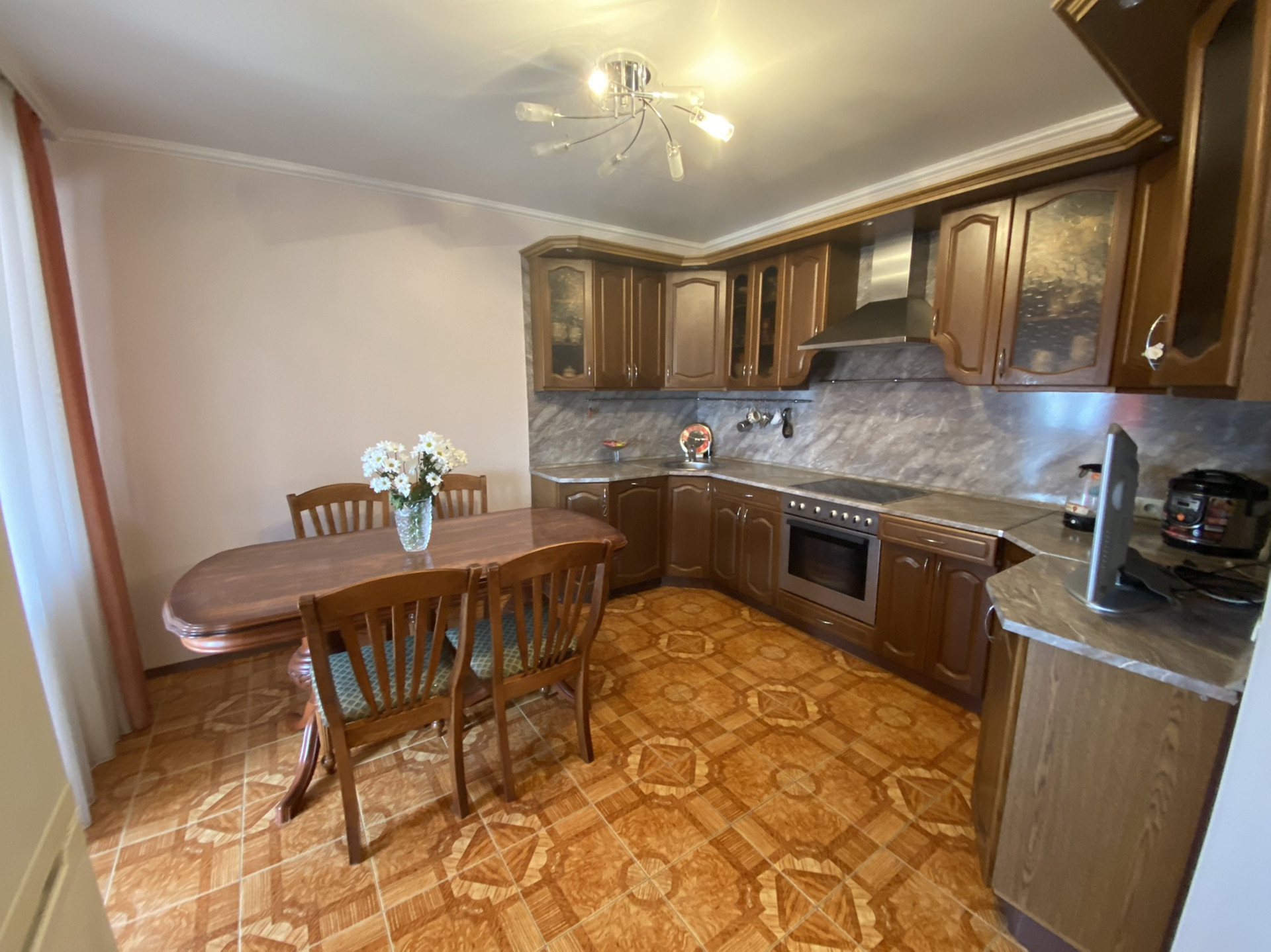 Купить 3-комнатную квартиру, 77.6 м² по адресу Тюменская область ...