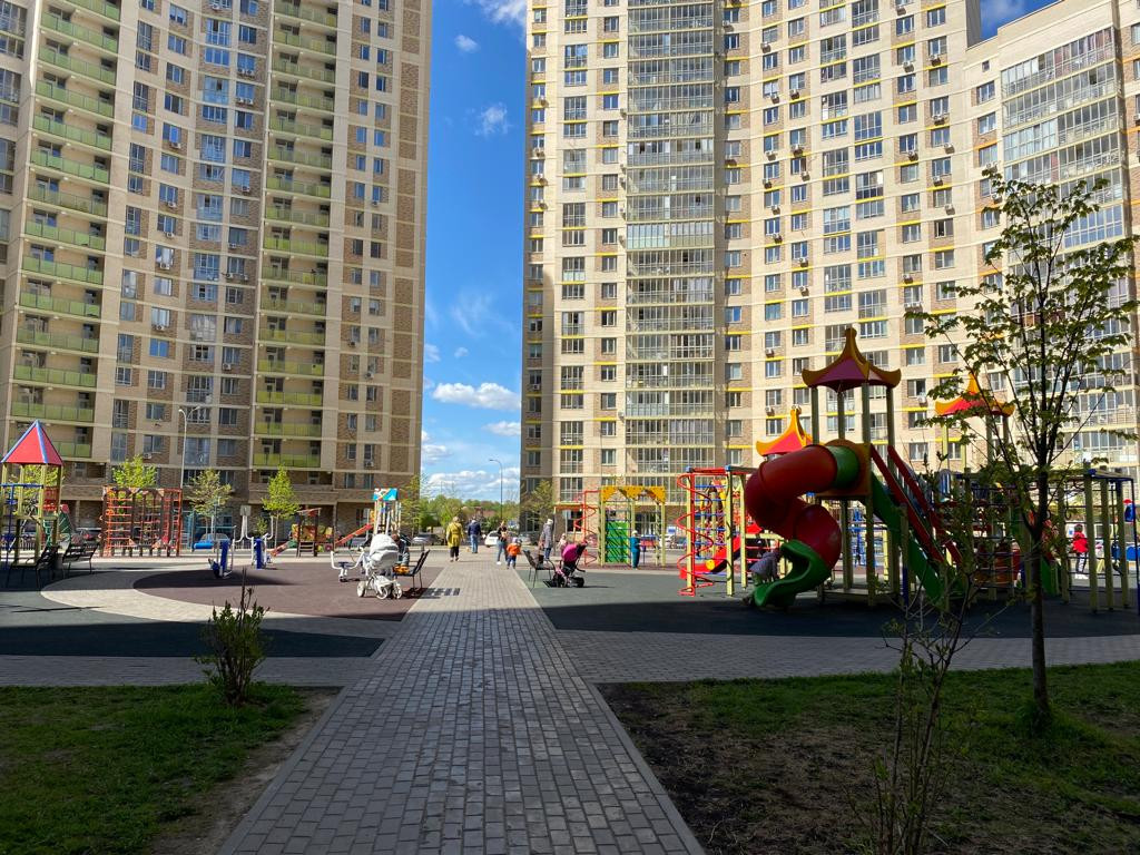 Купить студию, 45.6 м² по адресу Московская область, Долгопрудный, бульвар  Космонавта Сереброва А.А., 2, 4 этаж, метро станция Долгопрудная за 9 341  200 руб. в Домклик — поиск, проверка, безопасная сделка с жильем в офисе  Сбербанка.