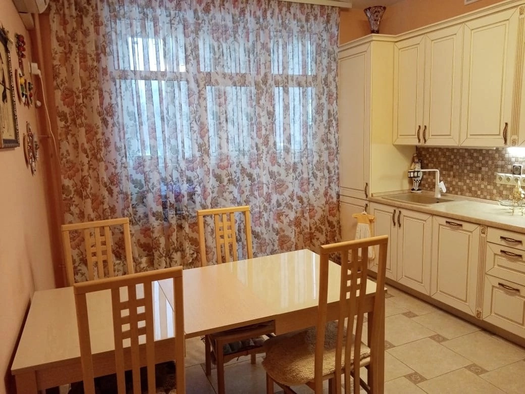 Купить 2-комнатную квартиру, 68 м² по адресу Московская область ...