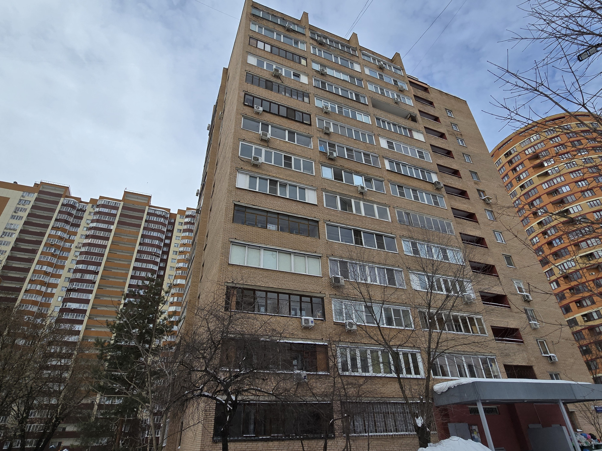 Реутов, 9-й микрорайон м-н, Юбилейный проспект, 44 - Aanzicht 2