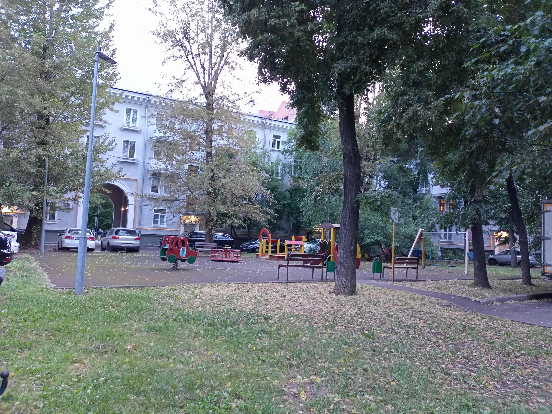 Москва, Саратовская улица, 10 к2 - Aanzicht 4