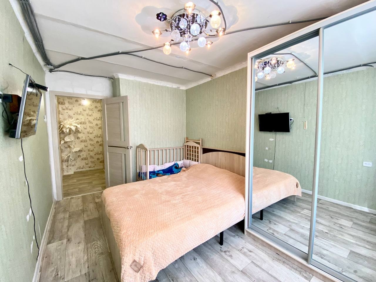 Ул сидоренко хабаровск. Malina Rooms, Екатеринбург. Apeiron Space отель.