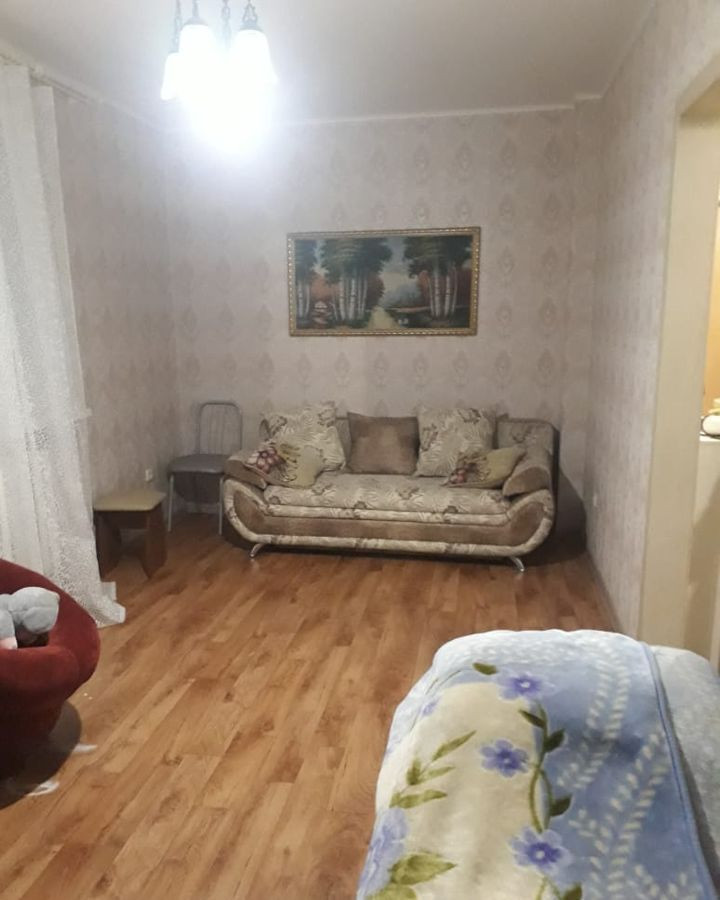 Купить 3-комнатную квартиру, 58 м² по адресу Омск, посёлок Амурский, 2