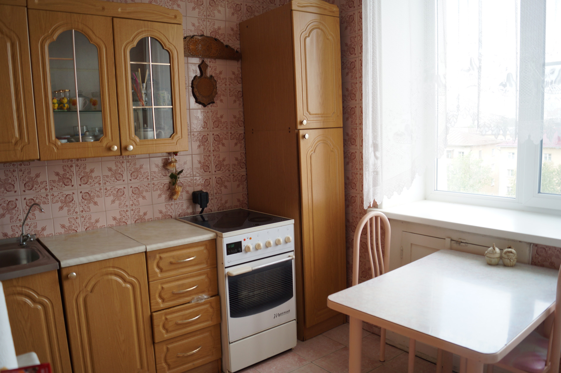 Красина 4 омск. Омск квартира красина. Красина 2 омск. Квартира красина фото. Омск квартира красина.