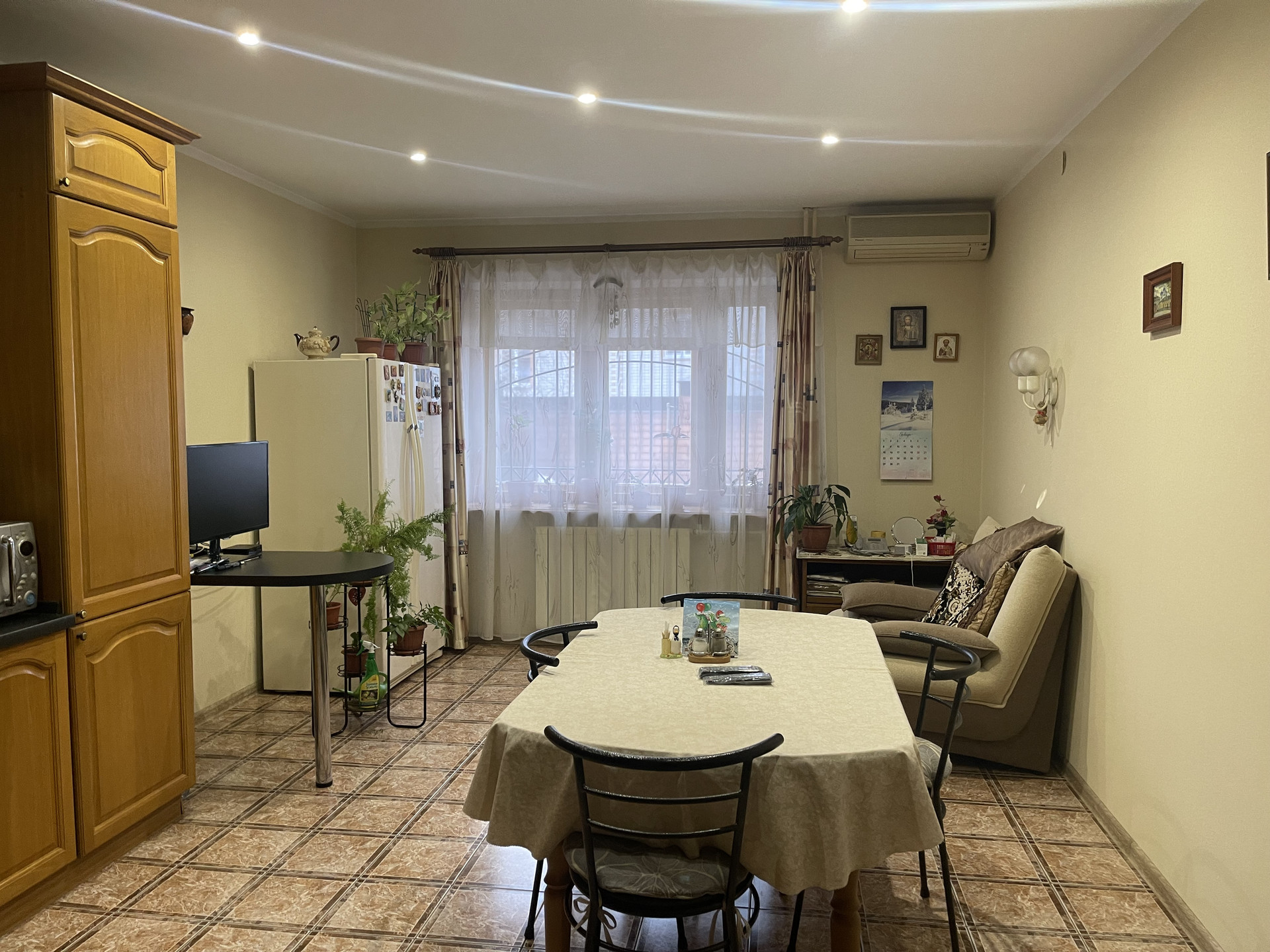 Купить дом, 350 м² по адресу Волгоград, Боровая улица за 17 950 000 руб ...