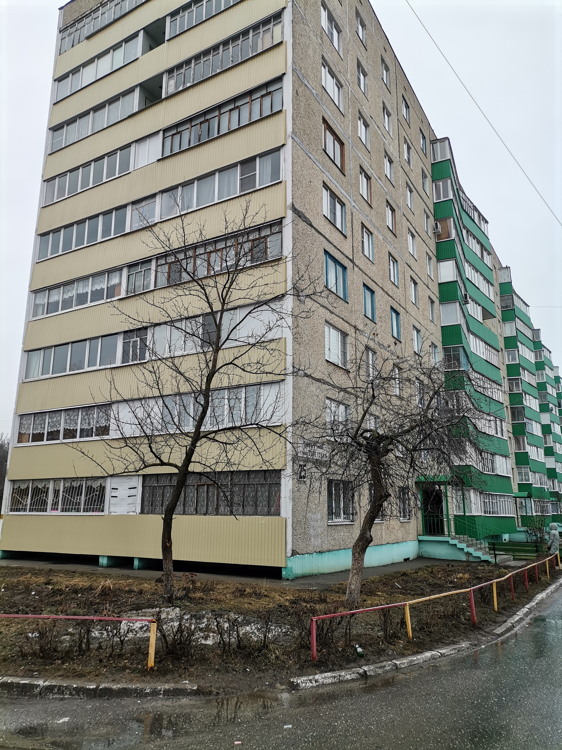 Купить 2-комнатную квартиру, 50.3 м² по адресу Чувашская Республика,  Новочебоксарск, Советская улица, 25, 9 этаж за 3 550 000 руб. в Домклик —  поиск, проверка, безопасная сделка с жильем в офисе Сбербанка.