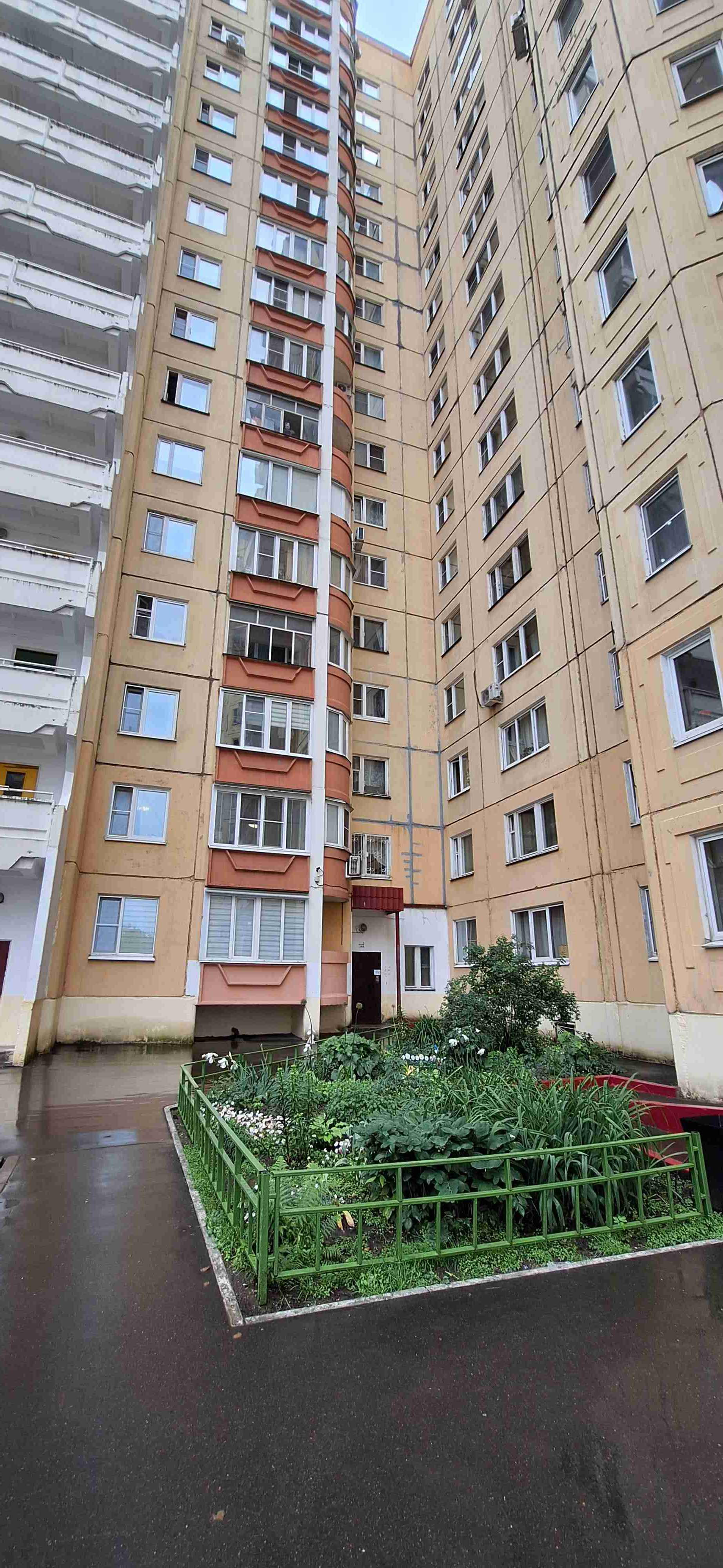 Купить 1-комнатную квартиру, 48 м² по адресу Московская область, Королёв,  Калининградская улица, 17к2, 3 этаж за 6 500 000 руб. в Домклик — поиск,  проверка, безопасная сделка с жильем в офисе Сбербанка.