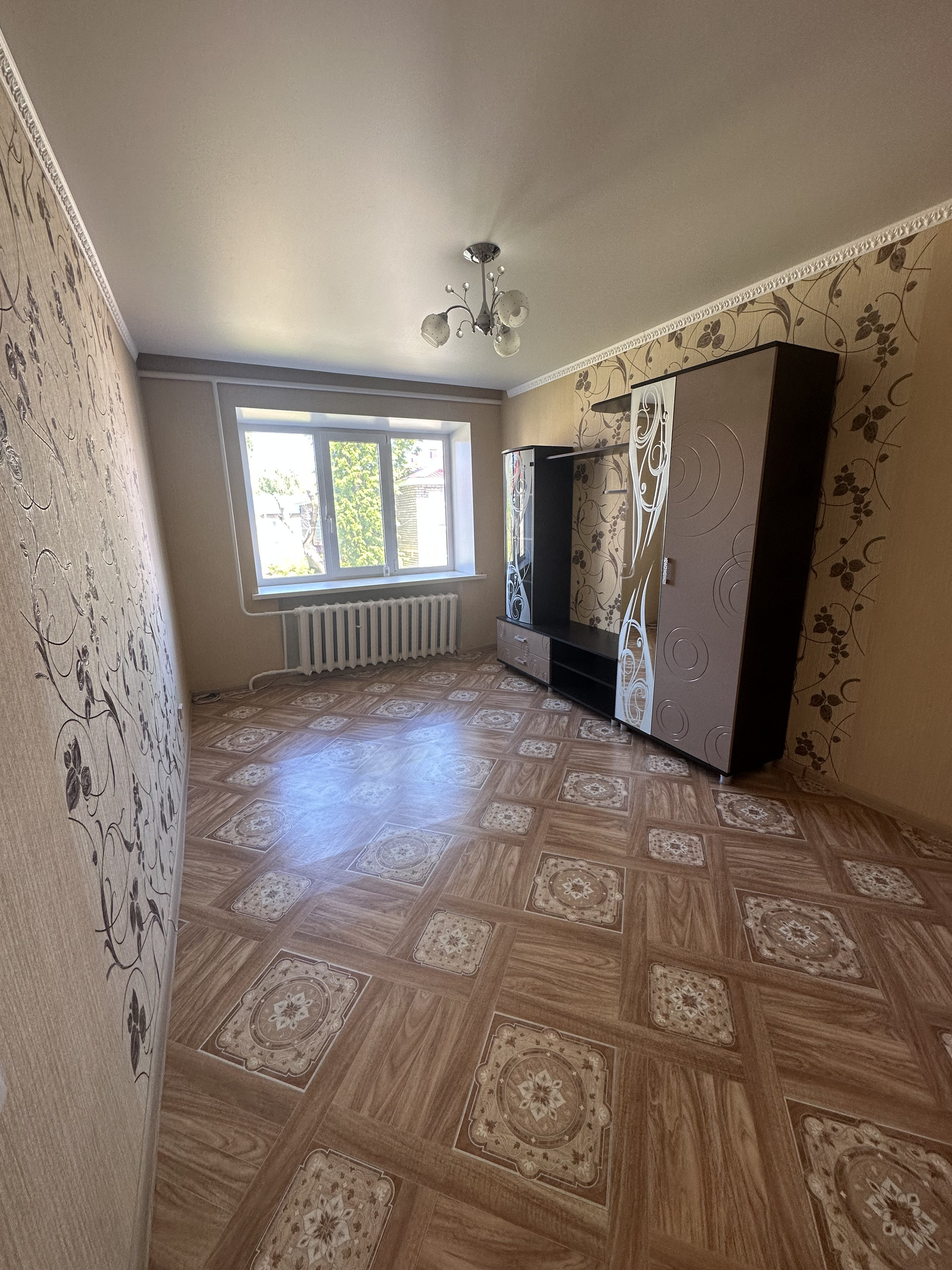 Купить 1-комнатную квартиру, 30.4 м² по адресу Республика Башкортостан,  Бирск, Луговая улица, 28Б, 2 этаж за 2 500 000 руб. в Домклик — поиск,  проверка, безопасная сделка с жильем в офисе Сбербанка.